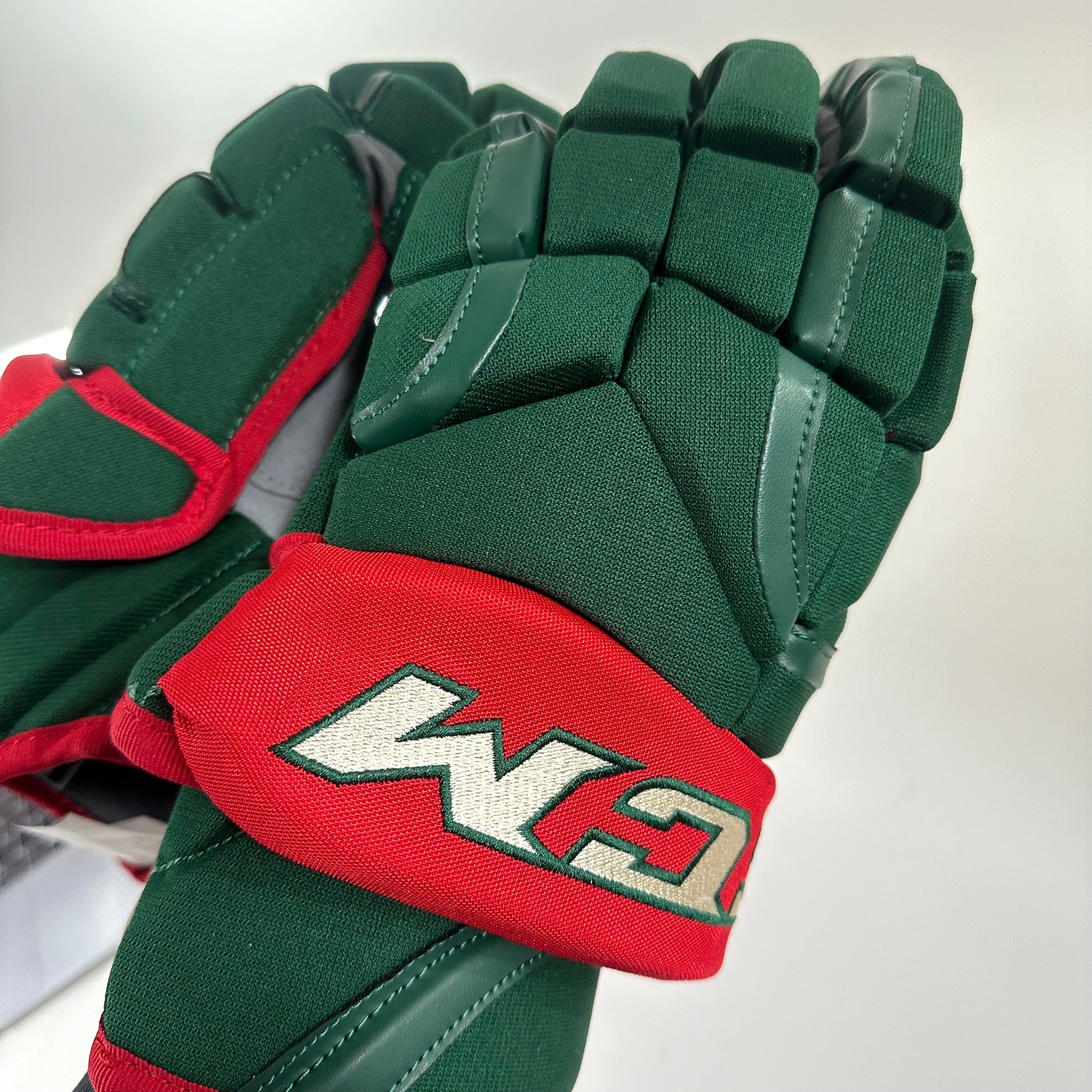 Brand New Minnesota Wild CCM HG12XP Gloves 15"