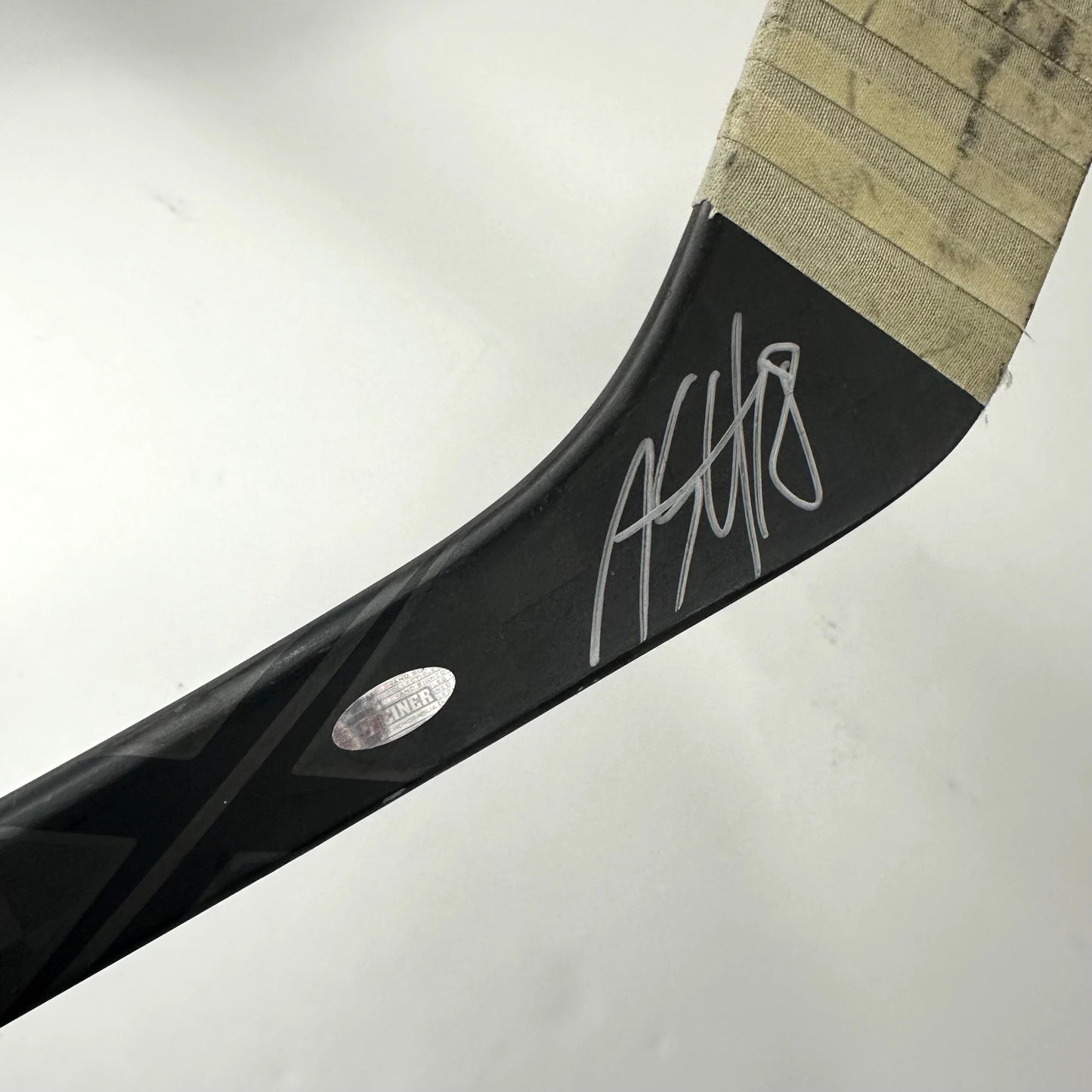 Used Left Bauer Vapor APX2 102 Flex P92M Curve | Staal - Autographed with Certification | G426 - Top Flight Hockey