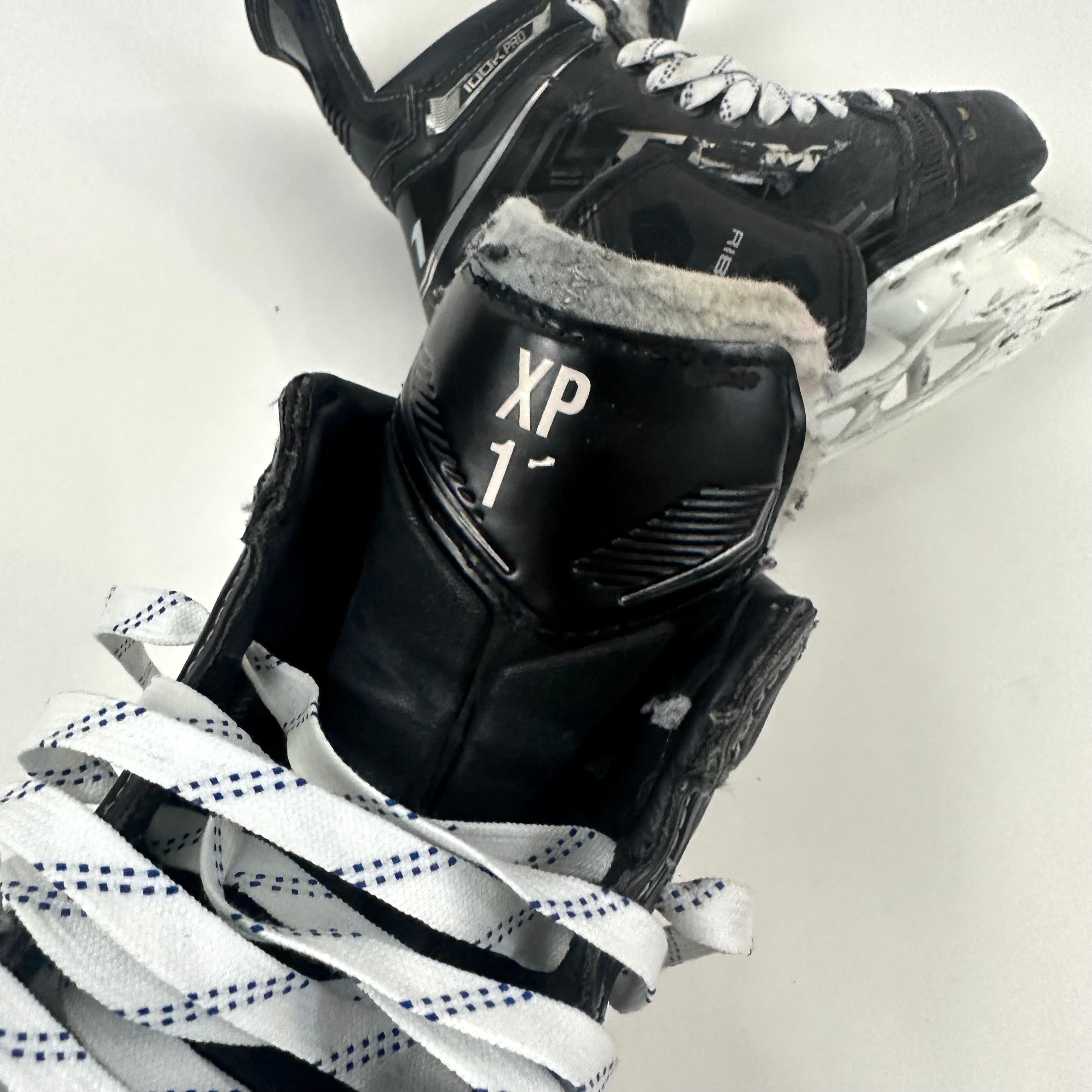 Used CCM 100K Pro Skates | Size 6 3/4 D | Q459