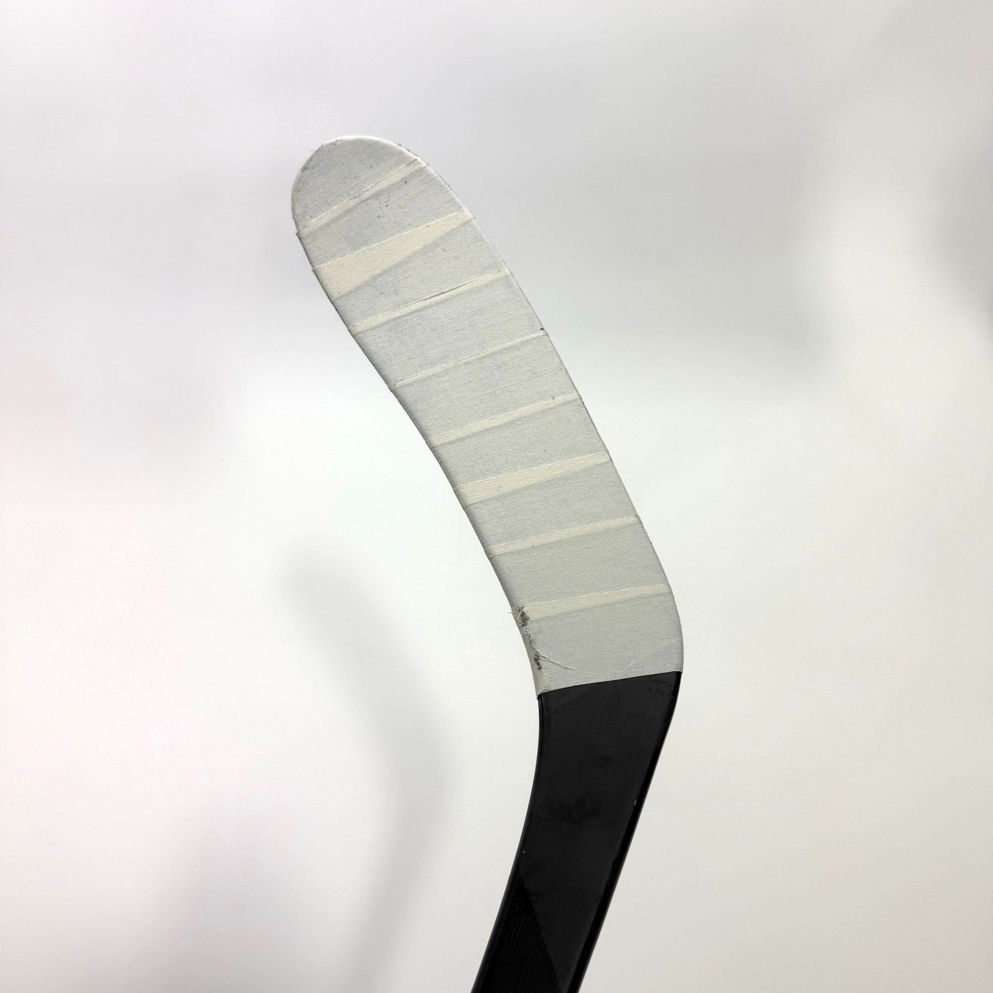 Used Left Black CCM Jetspeed FT7 Pro | 80 Flex P28 Curve Grip | BH423 - Top Flight Hockey