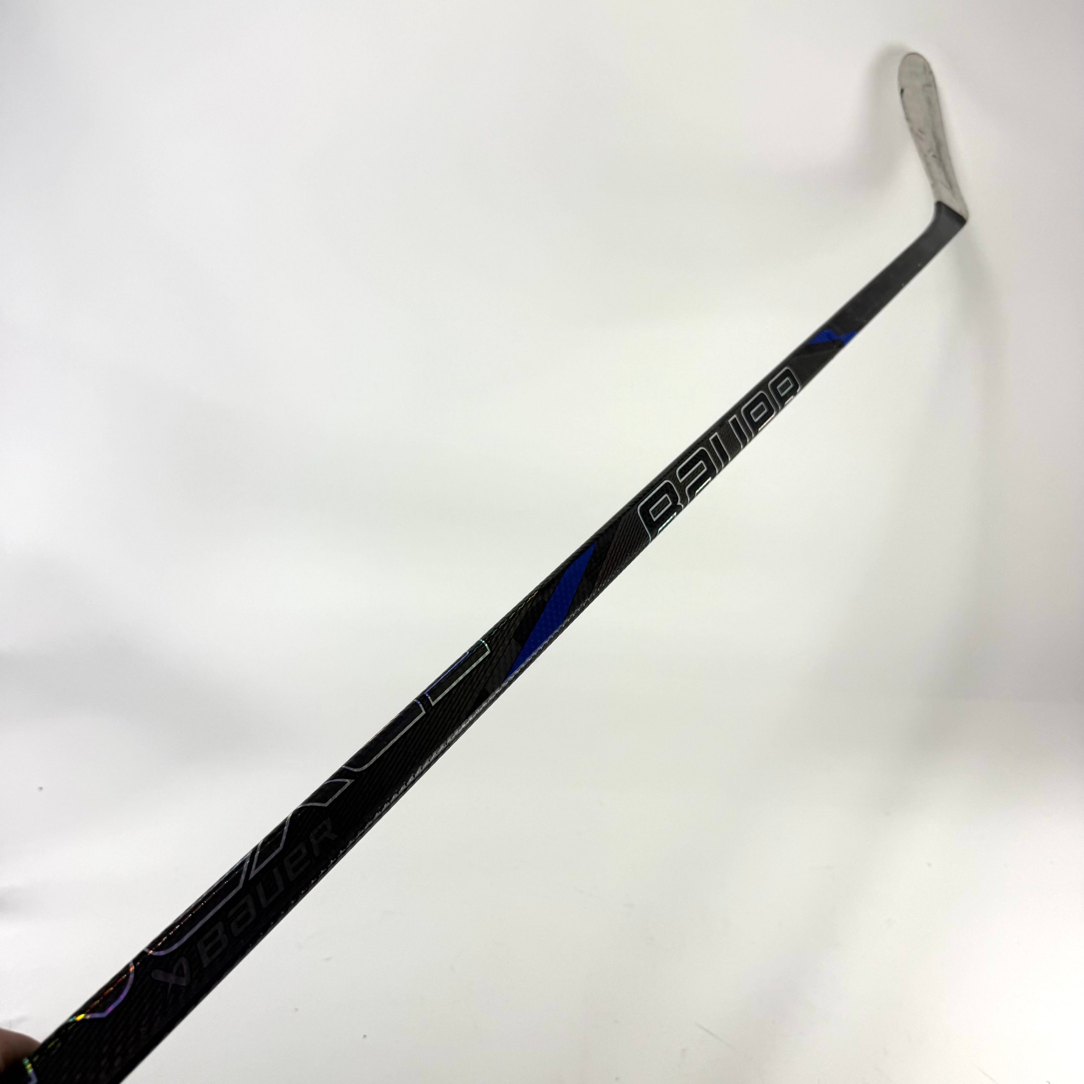 Repaired Left Blue Bauer Nexus Tracer | 82 Flex P28 Curve Grip | R13 - Top Flight Hockey