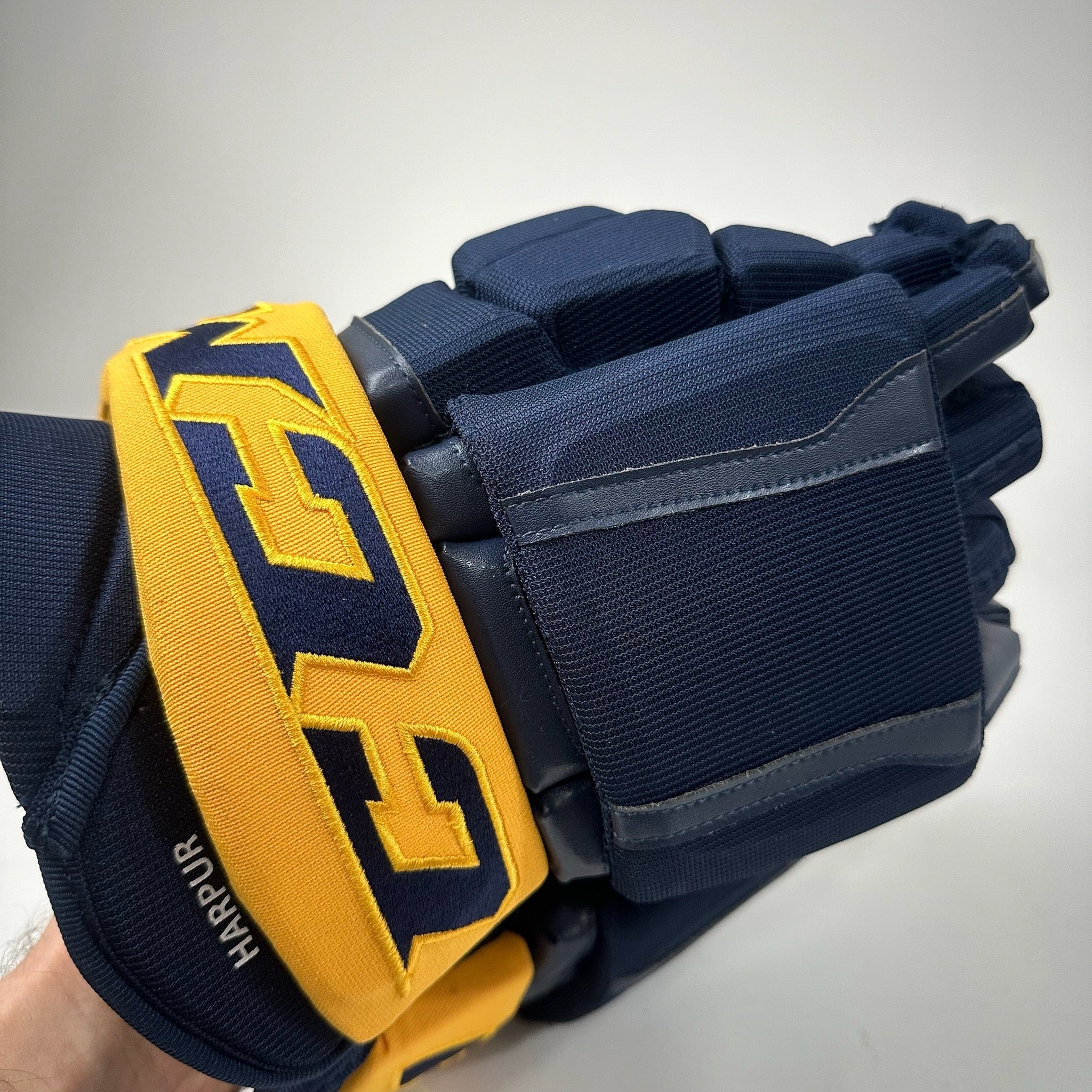 Brand New CCM HGCLPR Gloves - Nashville Predators - Harpur - 15"