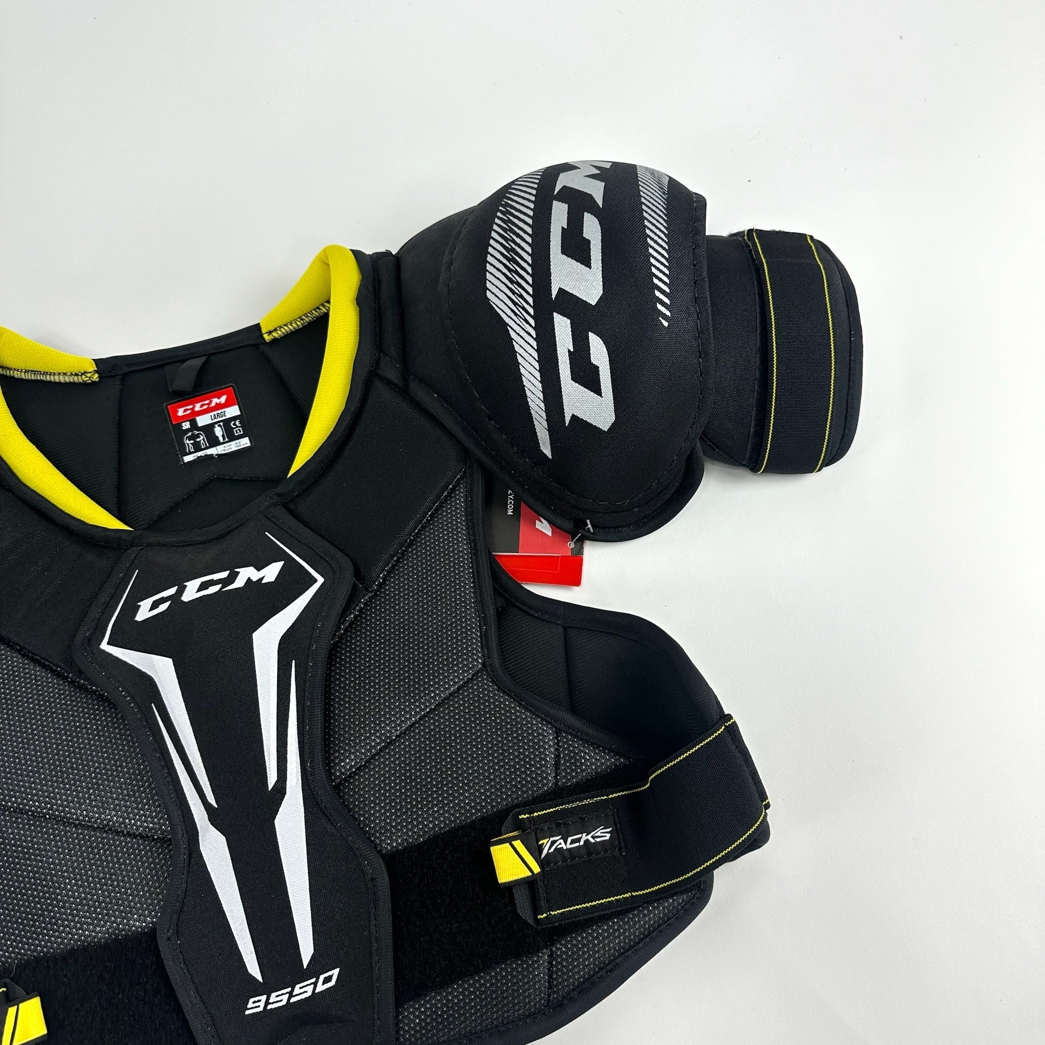 Brand New CCM 9550 Shoulder Pads - Senior Large