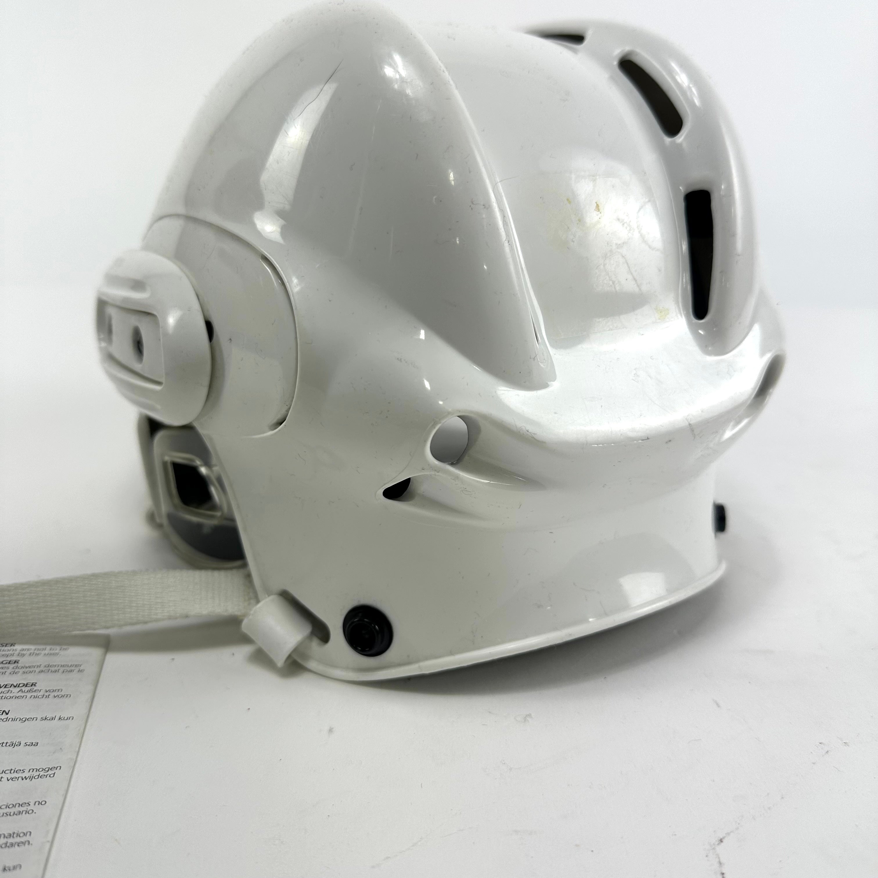 New White CCM Tacks 852 Helmet | Medium | L310 - Top Flight Hockey