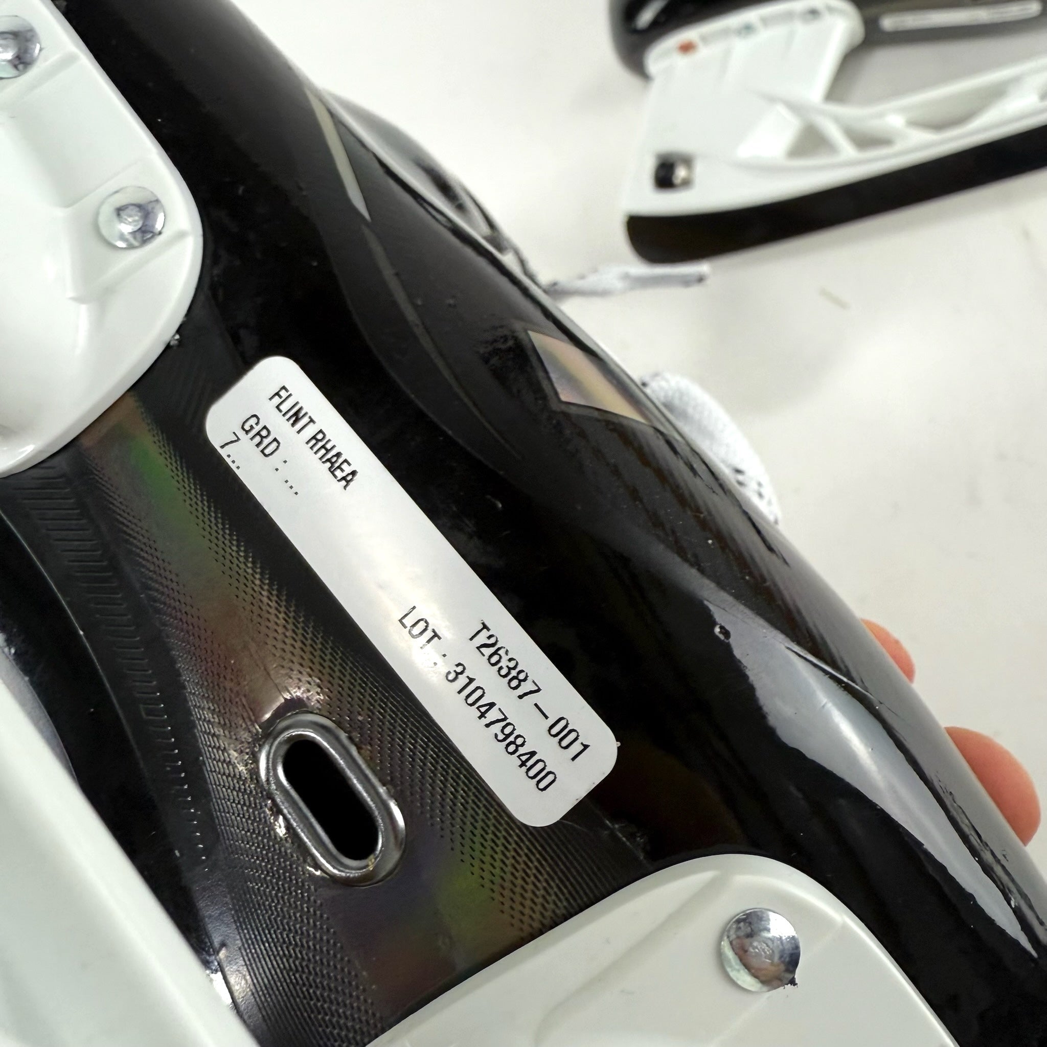 Brand New CCM Ft8 Pro Skates - Size 7d - Reload Holders with BlackSteel - Item#E599 - Top Flight Hockey