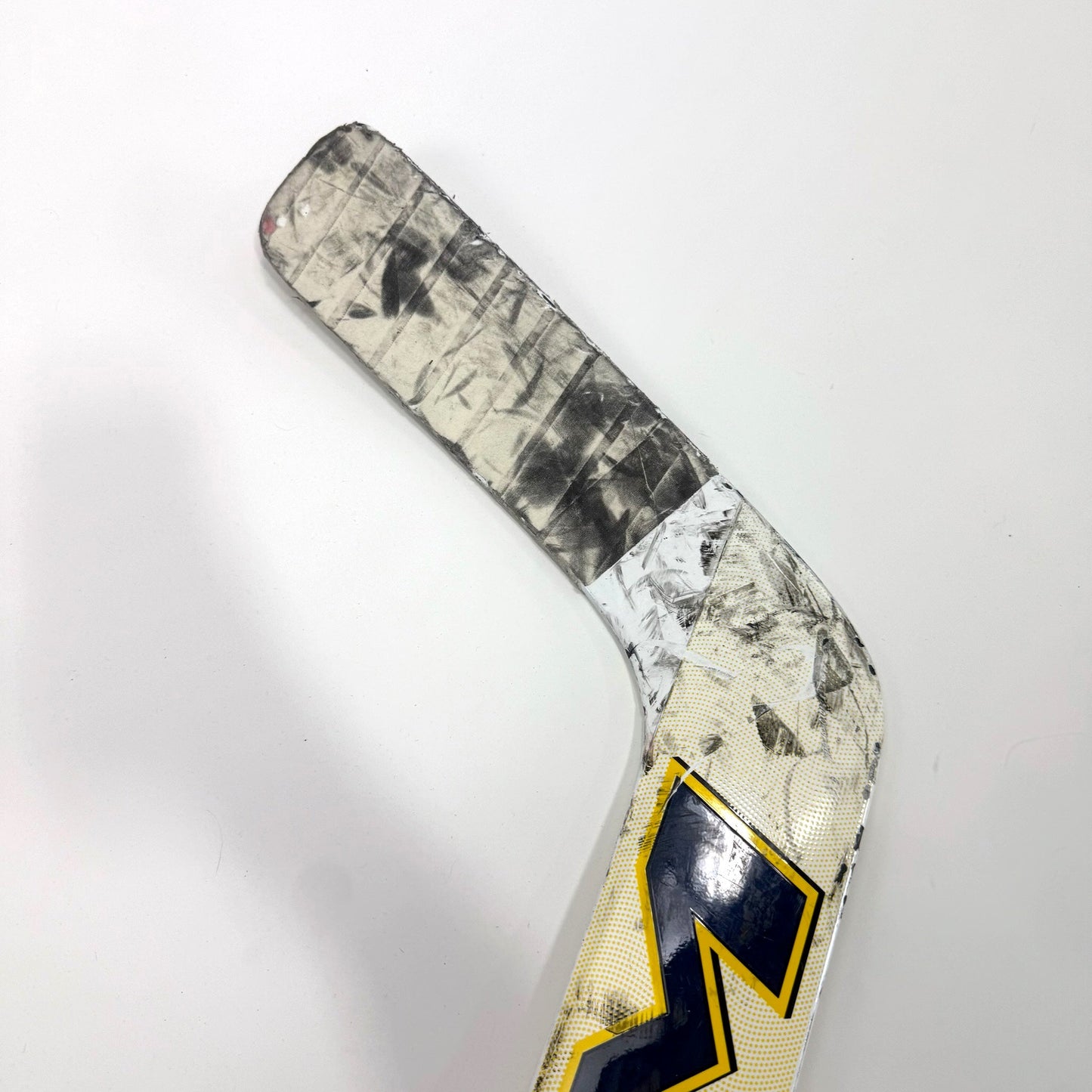 Used Regular Yellow CCM XF pro Goalie Stick | 26" Paddle Heel Curve | BH524