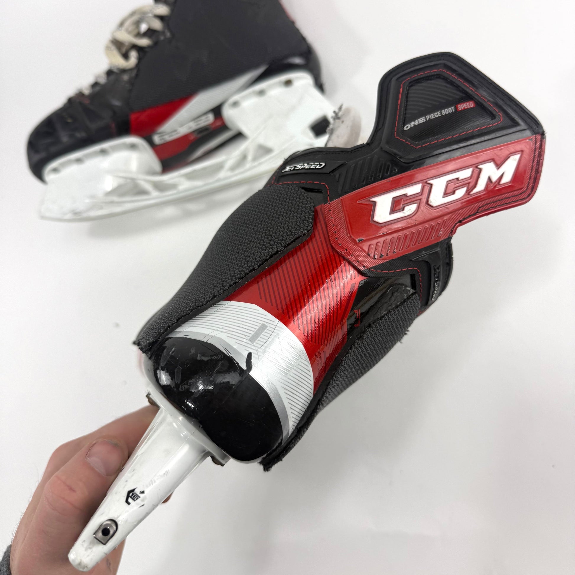 Used CCM Jetspeed FT4 Skates | Size 7.5 D | J681 - Top Flight Hockey