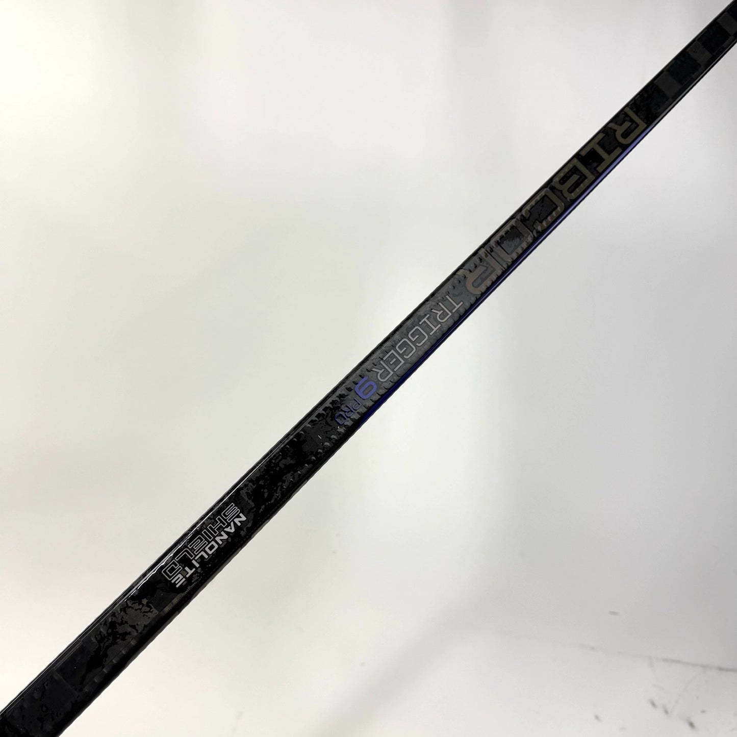 New Right CCM Ribcor Trigger 9 Pro | 75 Flex P28M Curve Grip | AB824