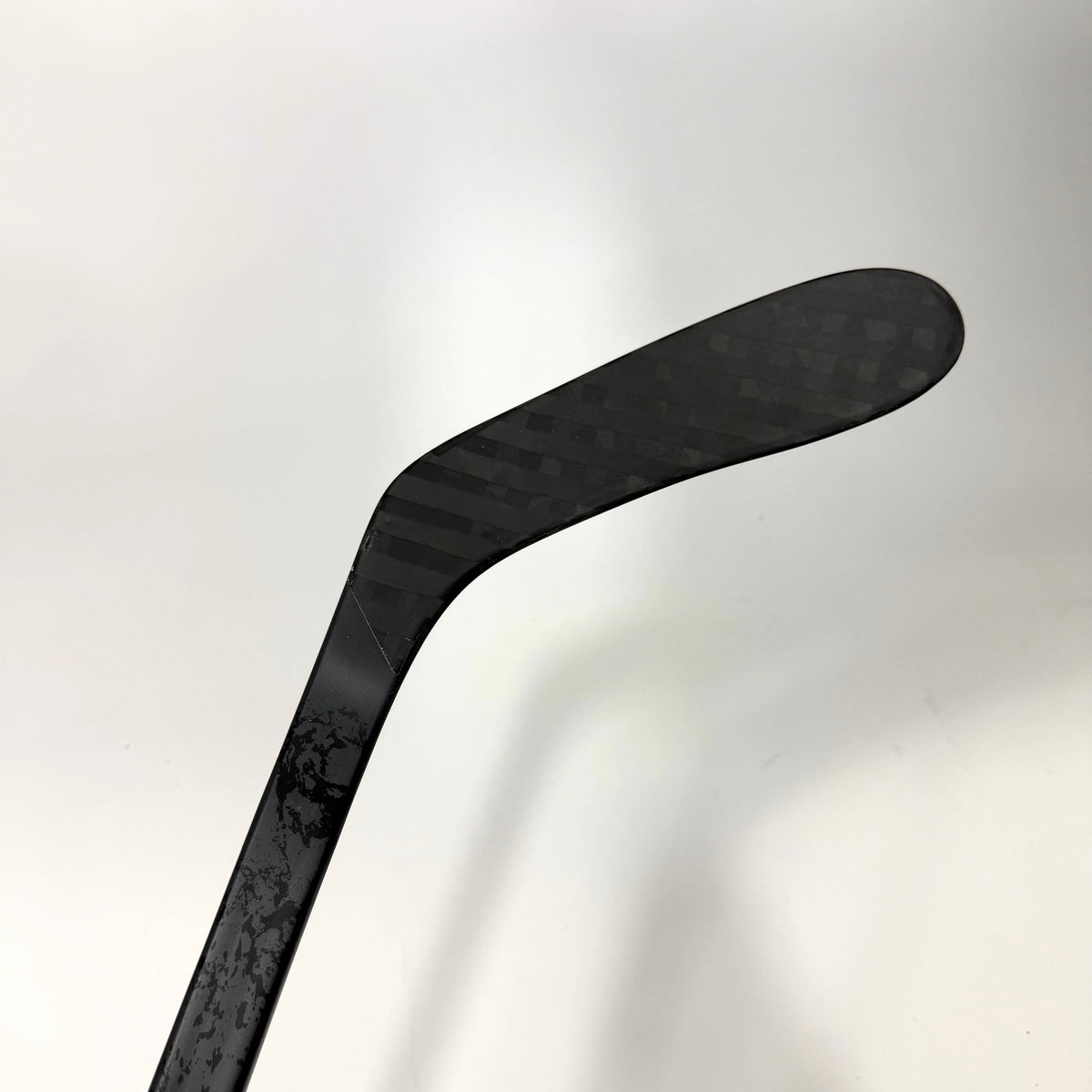 New Right CCM Ribcor 96K | 85 Flex P28 Curve Grip | AB337 - Top Flight Hockey