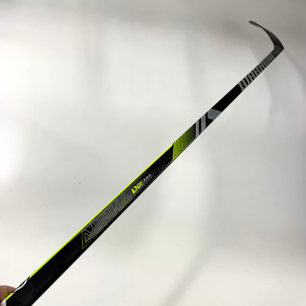 New Right Warrior Alpha LX2 Pro | 85 Flex P28 Curve Grip | AB338 - Top Flight Hockey
