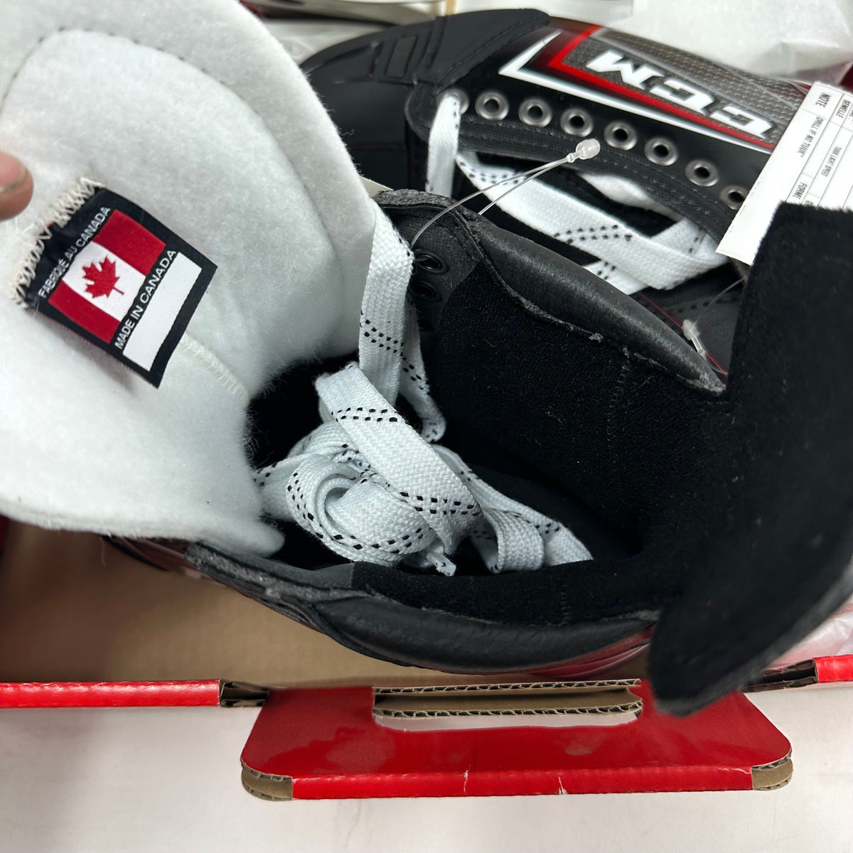 New CCM Jetspeed FT2 Skates | Size 8  | M300 - Top Flight Hockey
