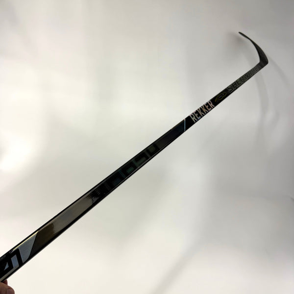 New Right Sherwood Rekker Morph Pro | 71.8 Flex P92 Curve Grip | Bedard #98 | AB715