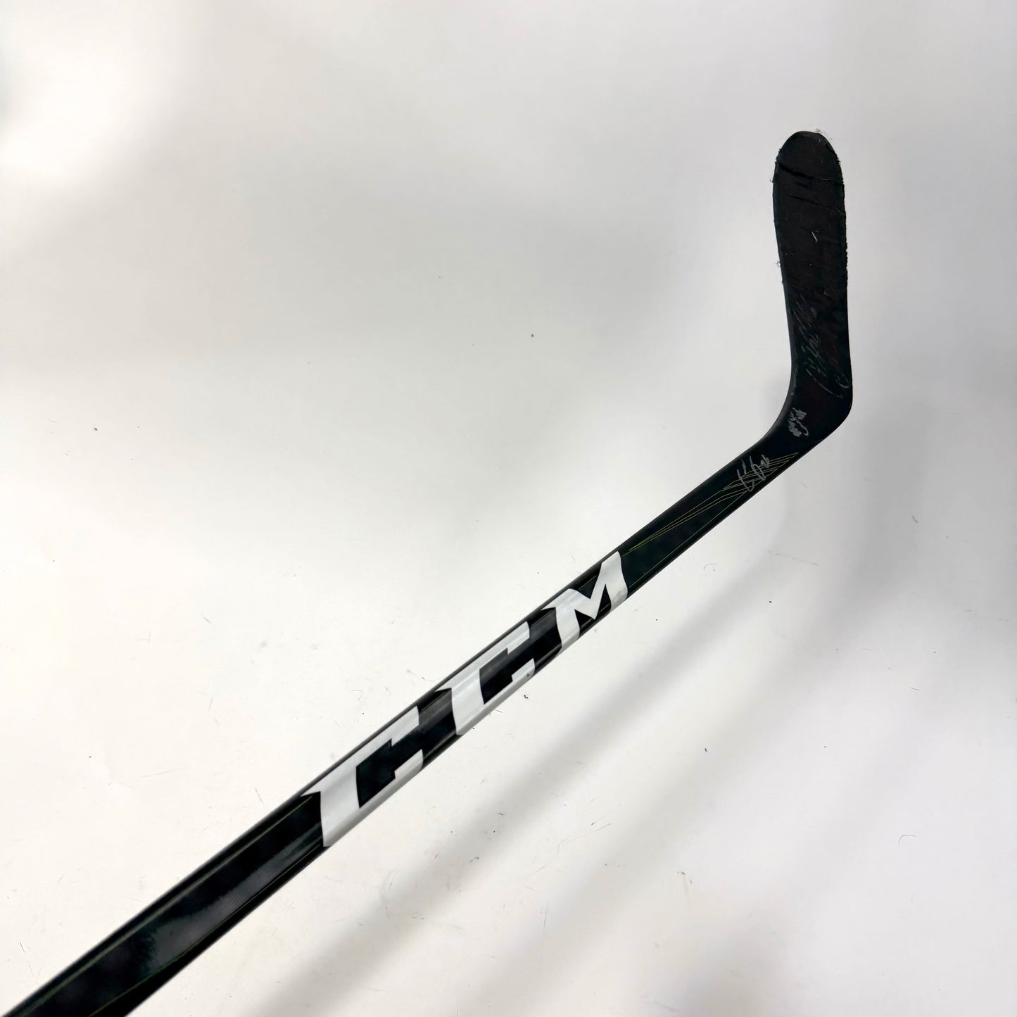 Used Left CCM Ribcor Trigger ASY | 95 Flex P28 Curve Grip | R163