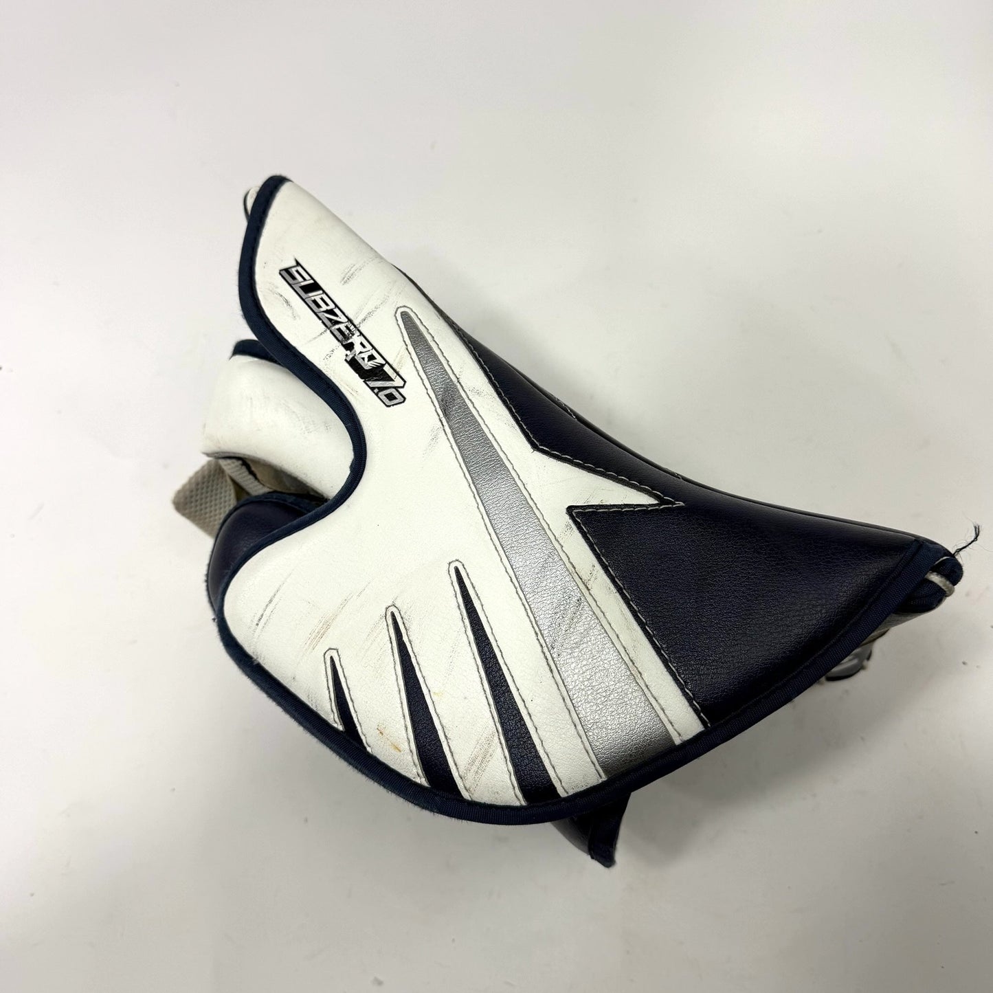 Used Regular Navy/Silver/White Brian's Subzero 7.0 Goalie Blockers | Intermediate |  AB531