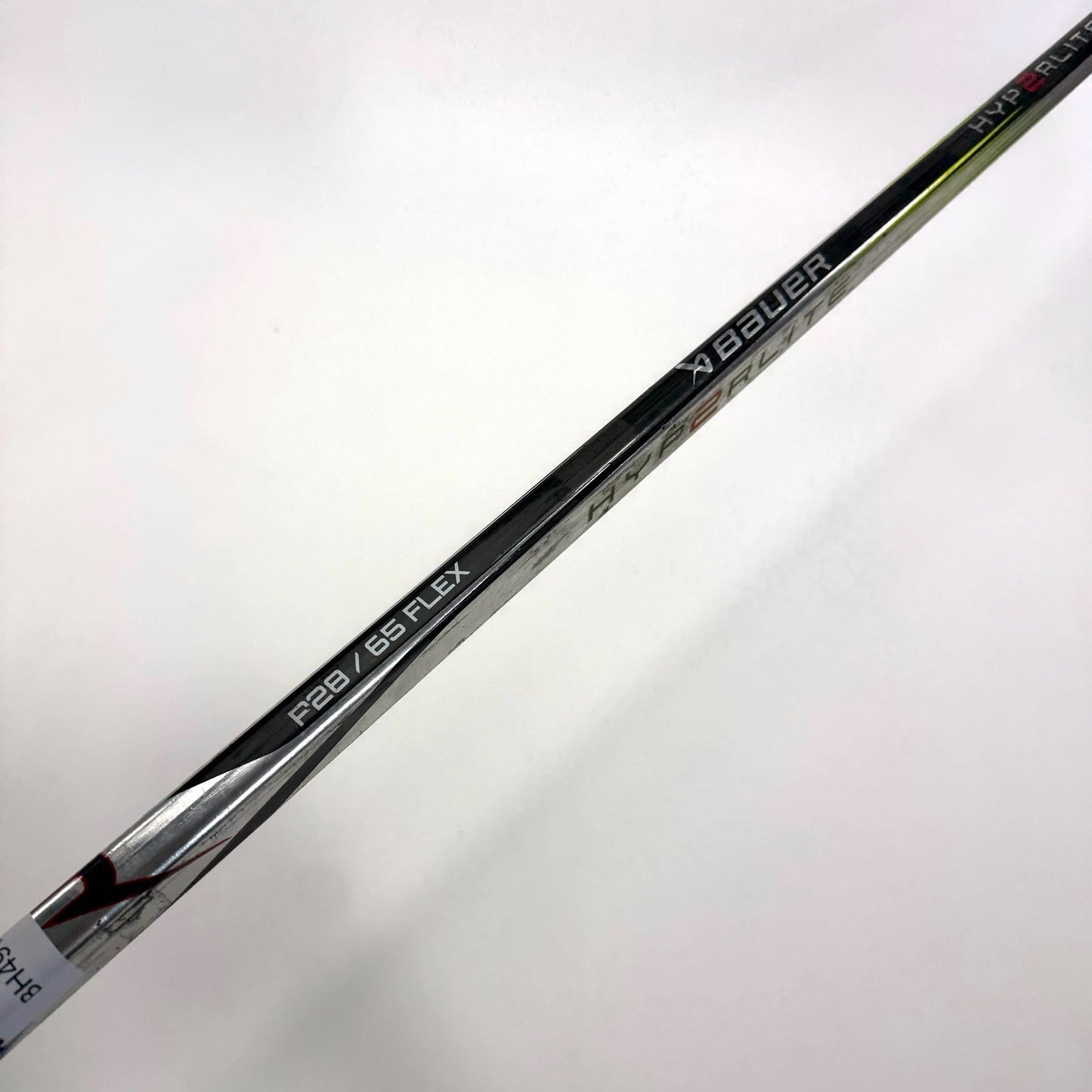 Used Left Bauer Vapor Hyperlite 2 | 65 Flex P28 Curve Grip | BH497 - Top Flight Hockey