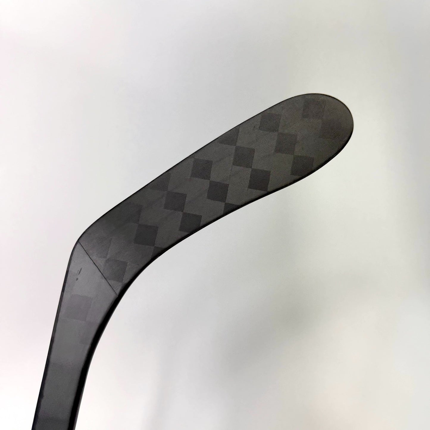 New Right CCM XF Ghost | 70 Flex Custom P28 Curve Grip | J160