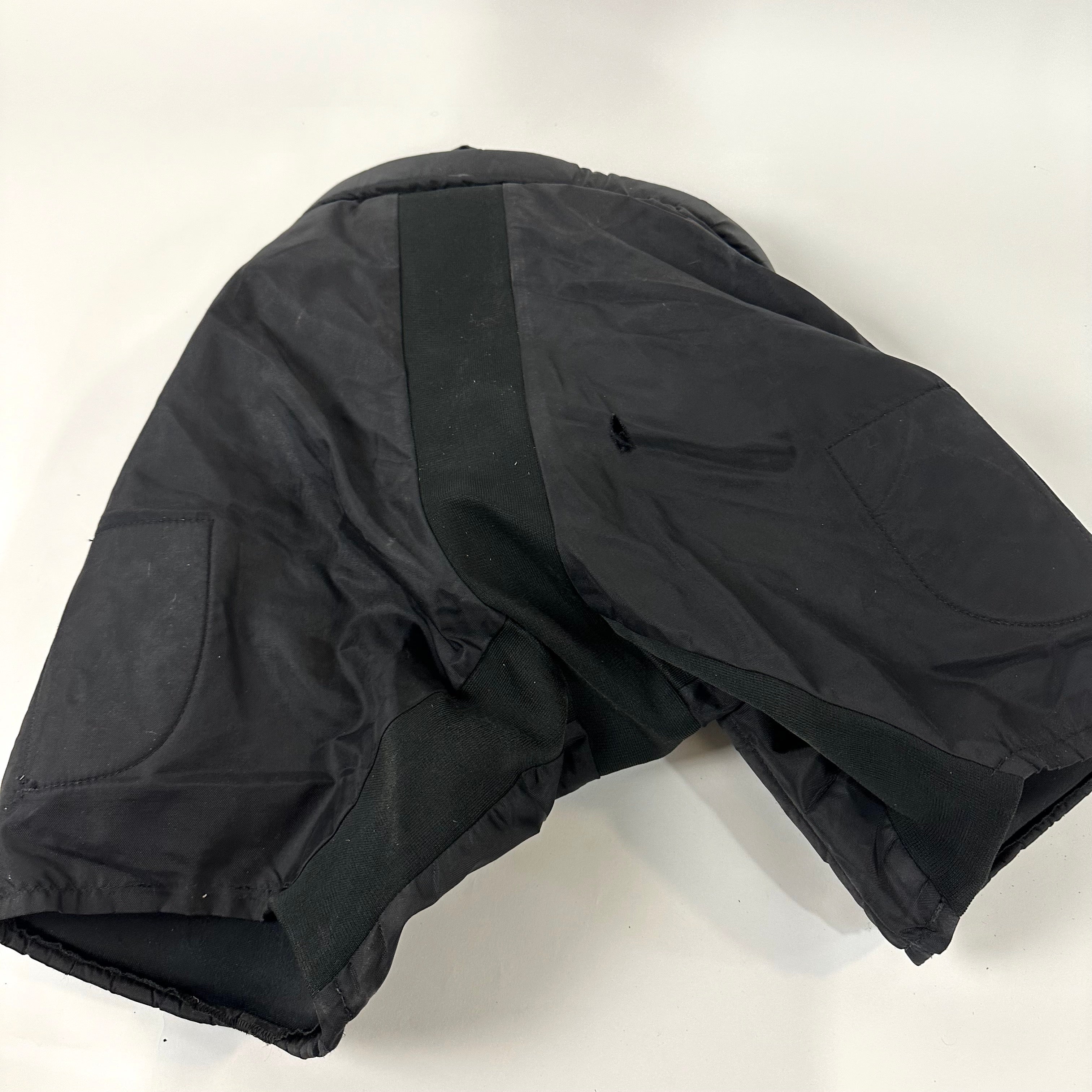 Used Black Louisville 850 Pants | Senior Medium | EQ883