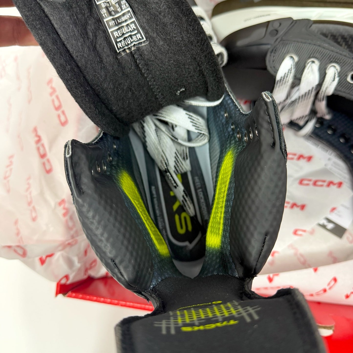 Brand New Retail CCM Tacks XF Pro Skates - Size 9.5 - Regular