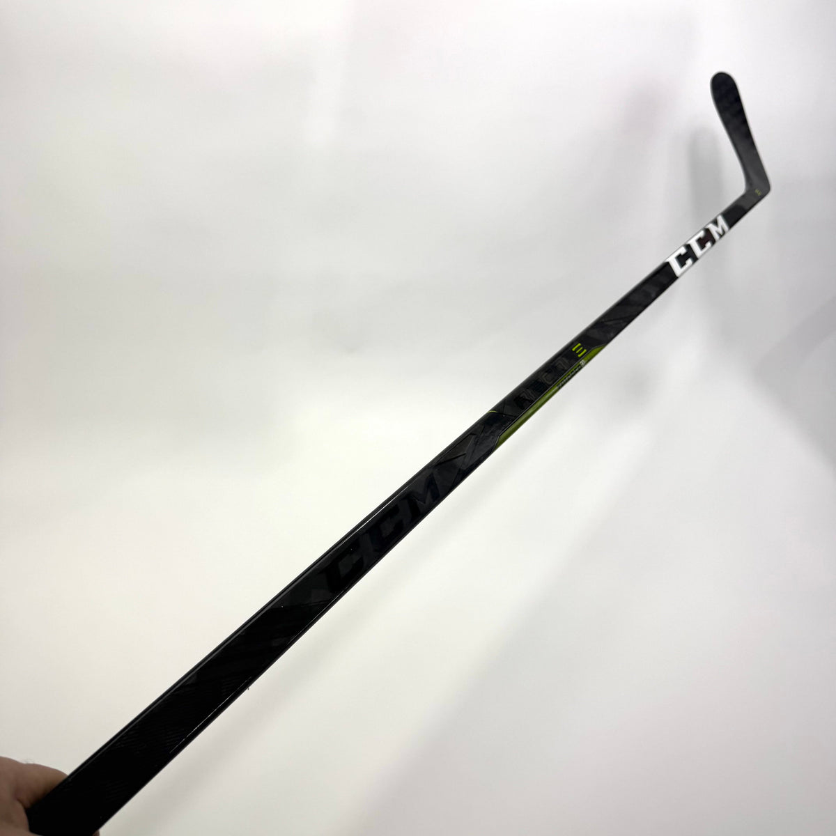 Used Left CCM Ribcor Trigger 3D PMT | 75 Flex Jurko Pro Curve Grip | BH439 - Top Flight Hockey