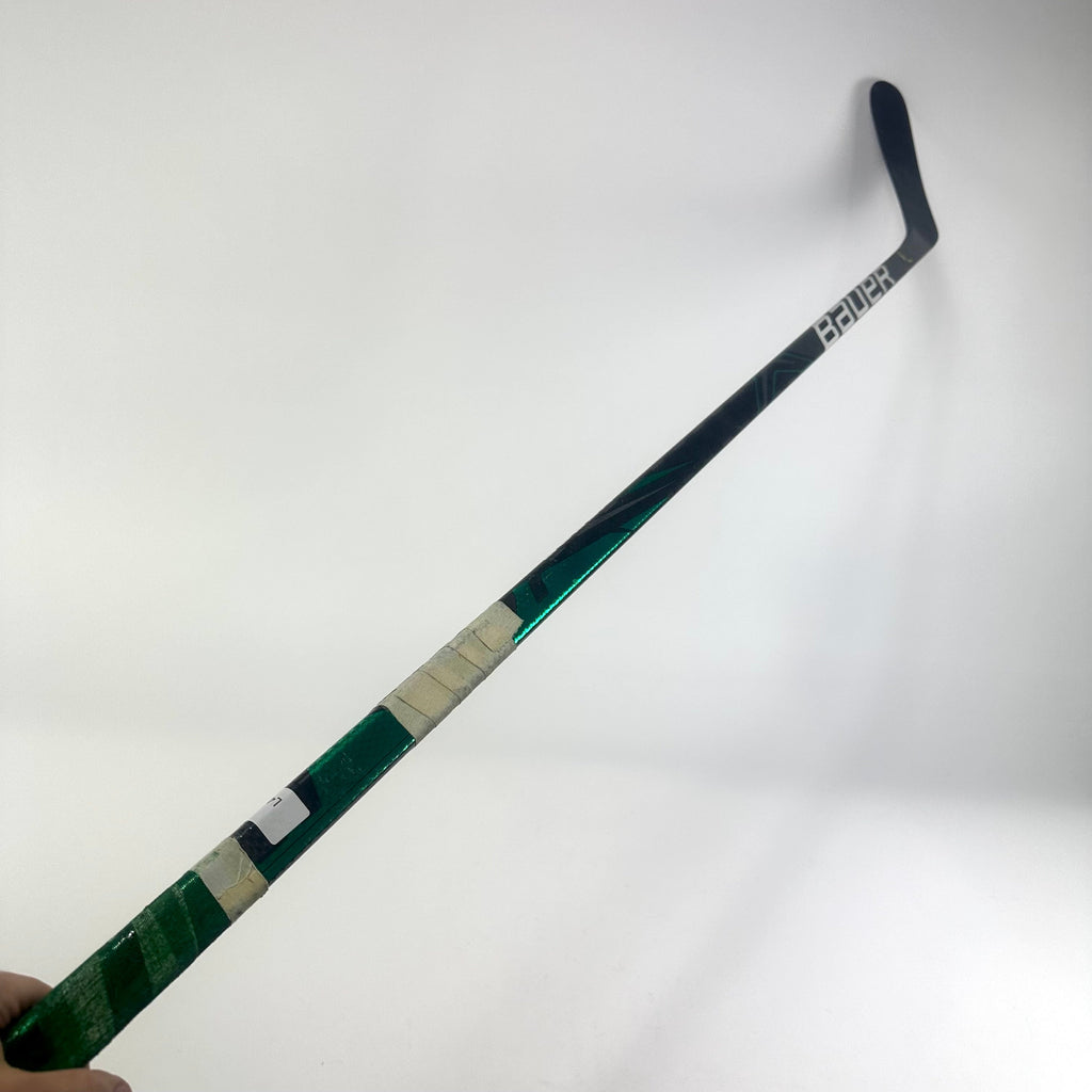 Used Left Green Bauer Vapor Flylite | 77 Flex P92M Curve Grip | Janmark | L484 - Top Flight Hockey