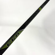 Used Right CCM Ribcor Reckoner | 80 Flex Heel Curve Grip | Bergeron | G440