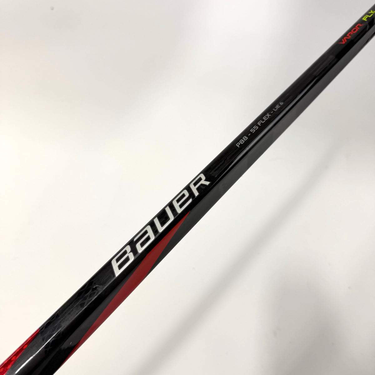 Used Right Bauer Vapor Flylite | 55 Flex P88 Curve Grip | AB195 - Top Flight Hockey