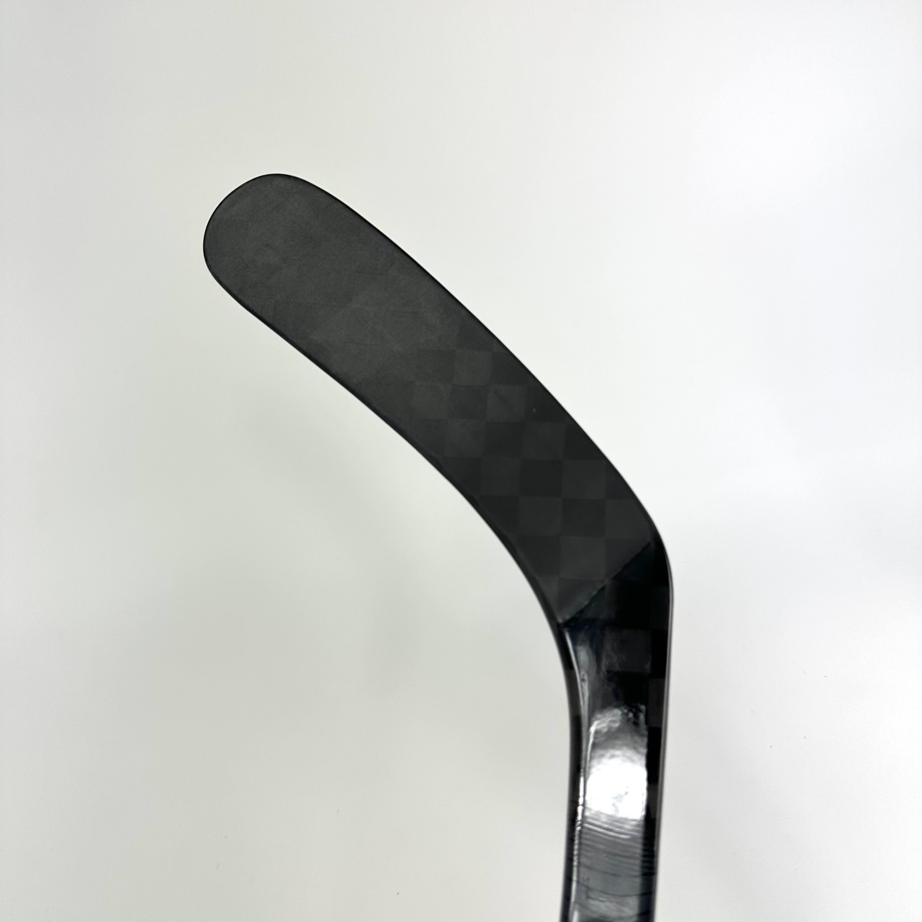 New Left CCM Ribcor Trigger 6 Pro | 90 Flex 90 Curve Grip | Borgstrom | M541