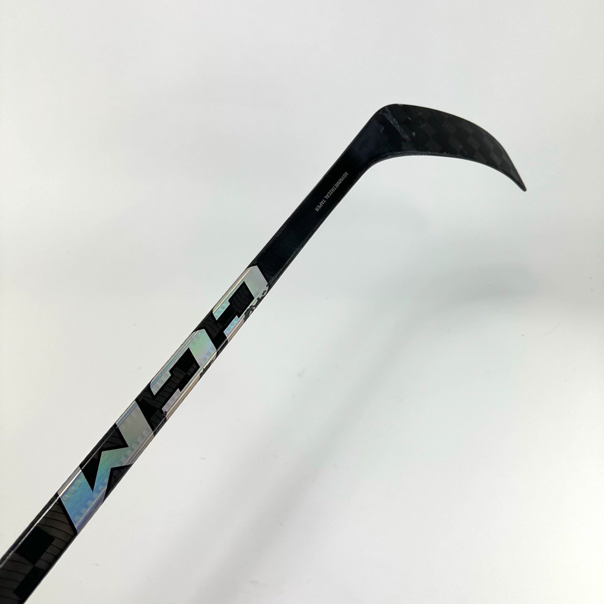 Used Left CCM Ribcore Trigger 8 Pro | 70 Flex P28M Curve Grip | K440