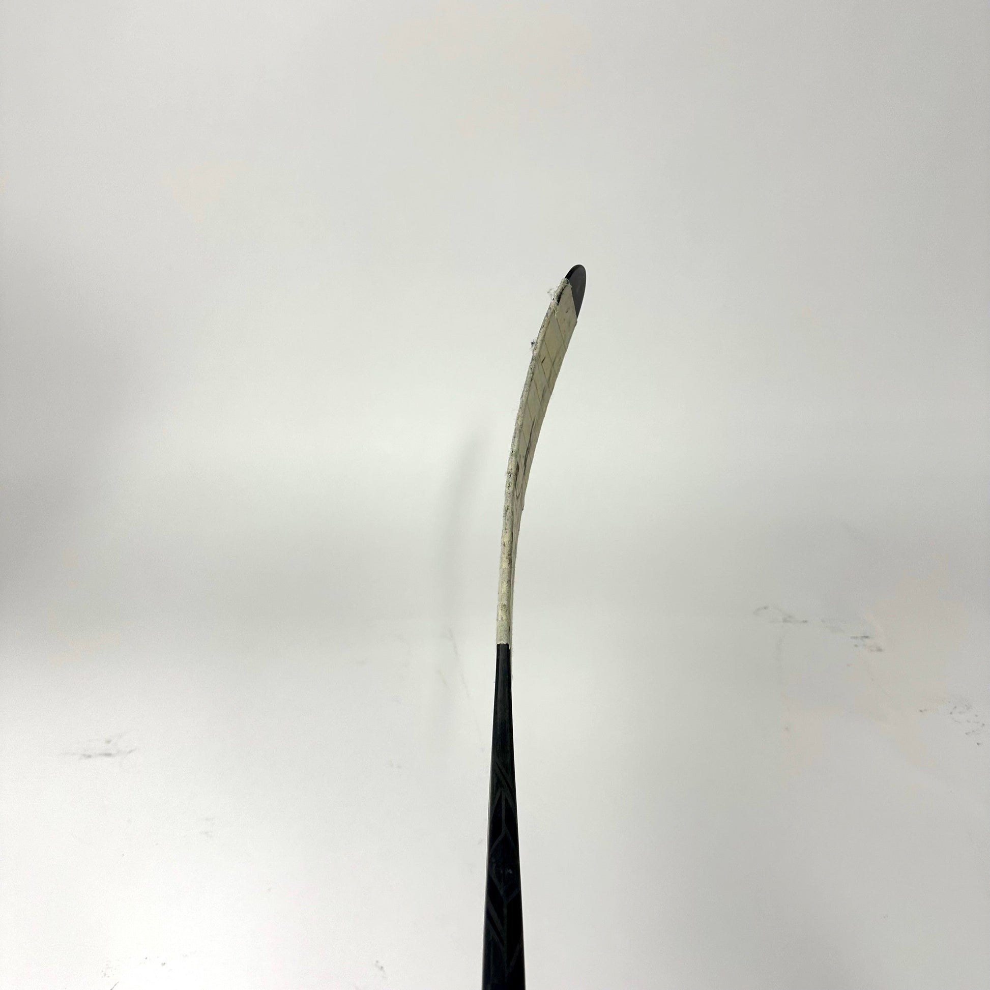 Used Left Bauer Vapor APX2 102 Flex P92M Curve | Staal - Autographed with Certification | G426 - Top Flight Hockey