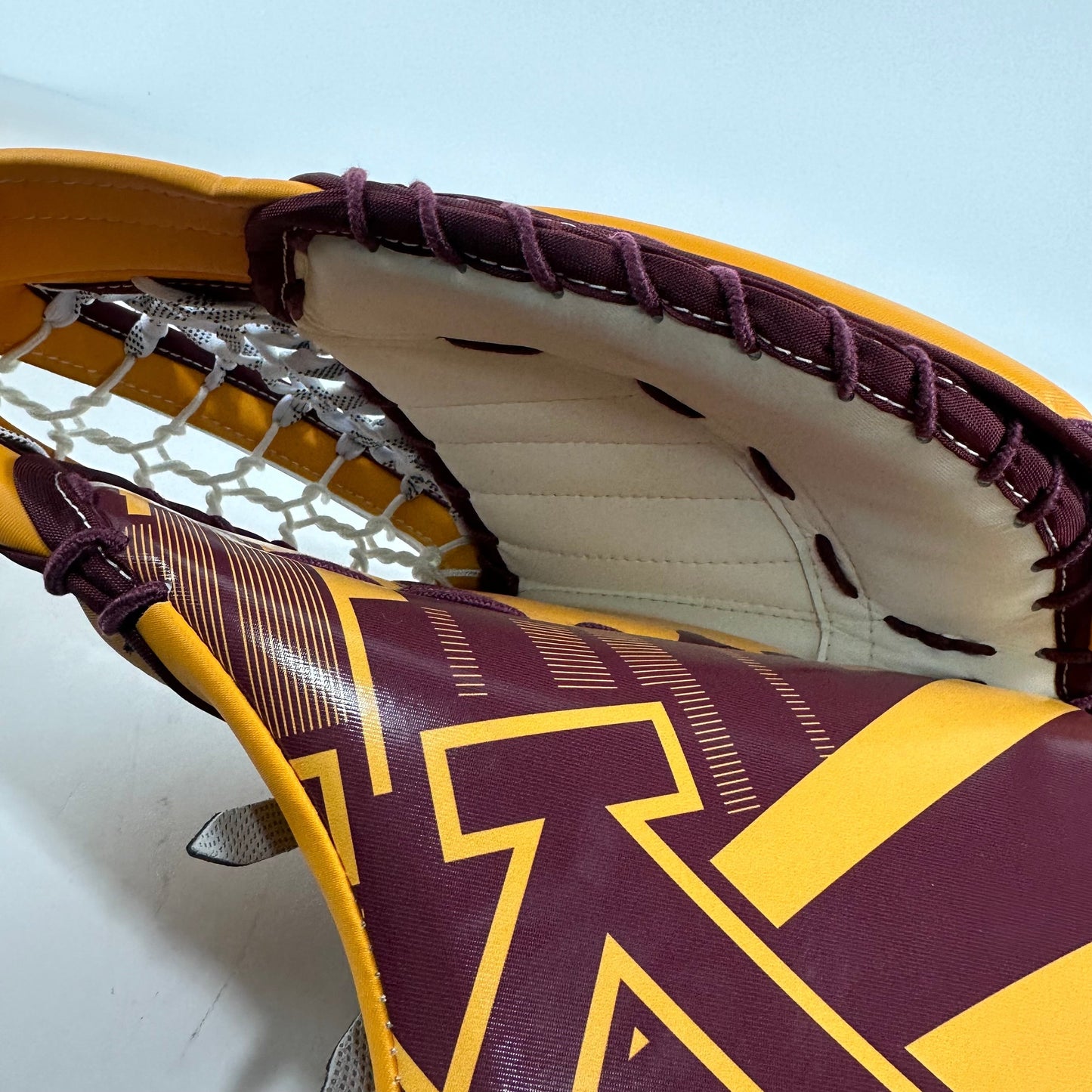 New Pro Return Regular CCM Axis Glove | 600 break - University of Minnesota Womens - Top Flight Hockey