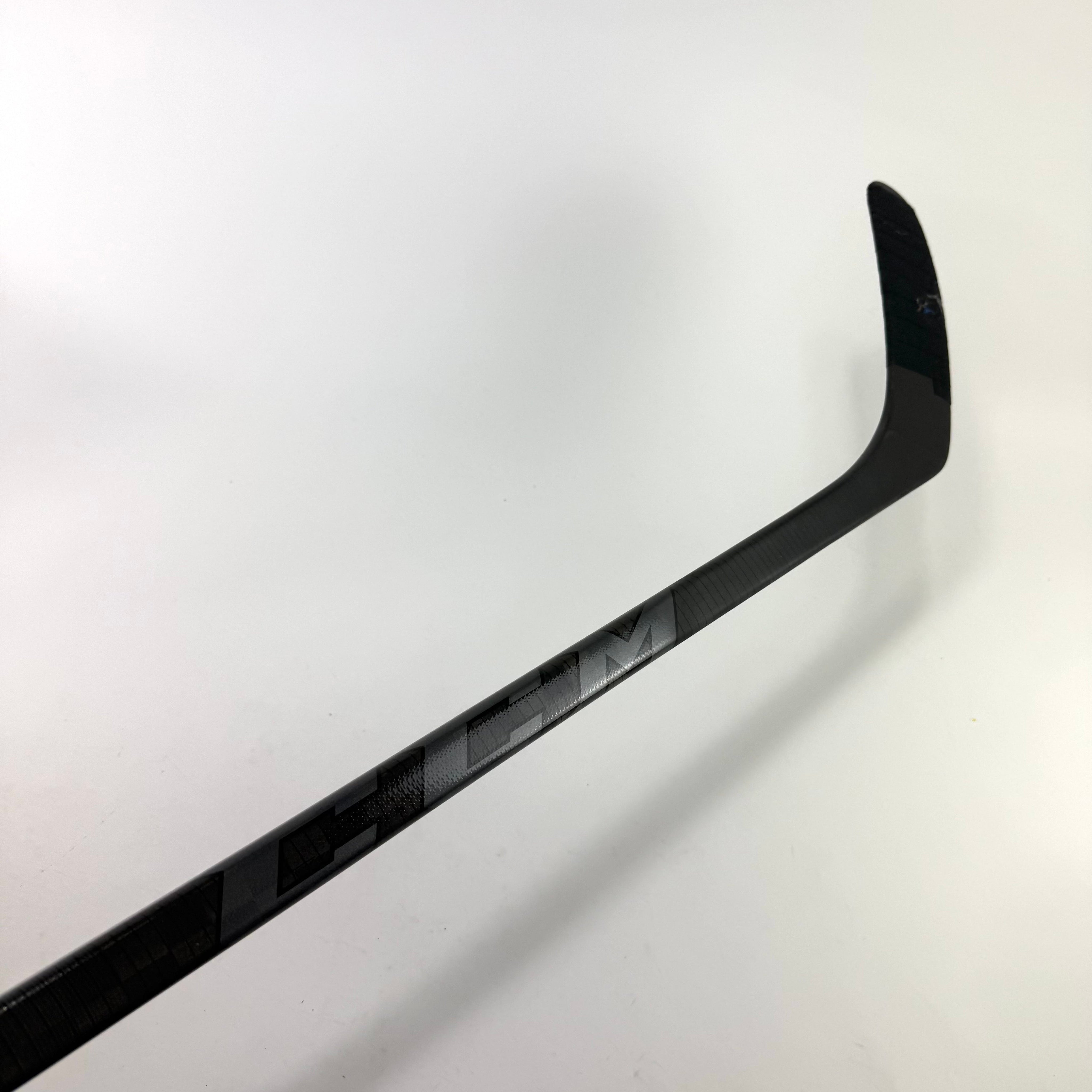 Used Right CCM Ribcor Trigger 6 Pro | 80 Flex Flat Curve Grip | U99 - Top Flight Hockey