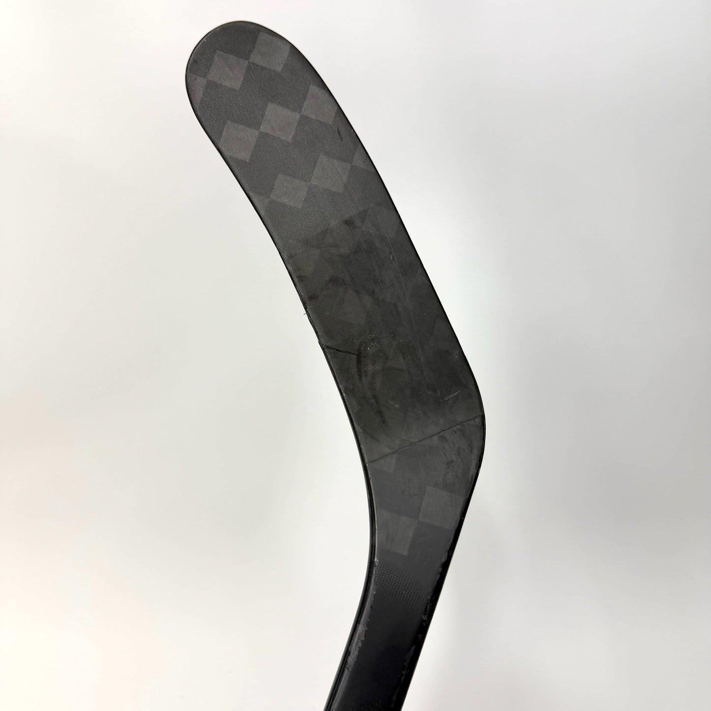 Used Left Black CCM Jetspeed FT8 Pro | 75 Flex P28M Curve Grip | AB981 - Top Flight Hockey