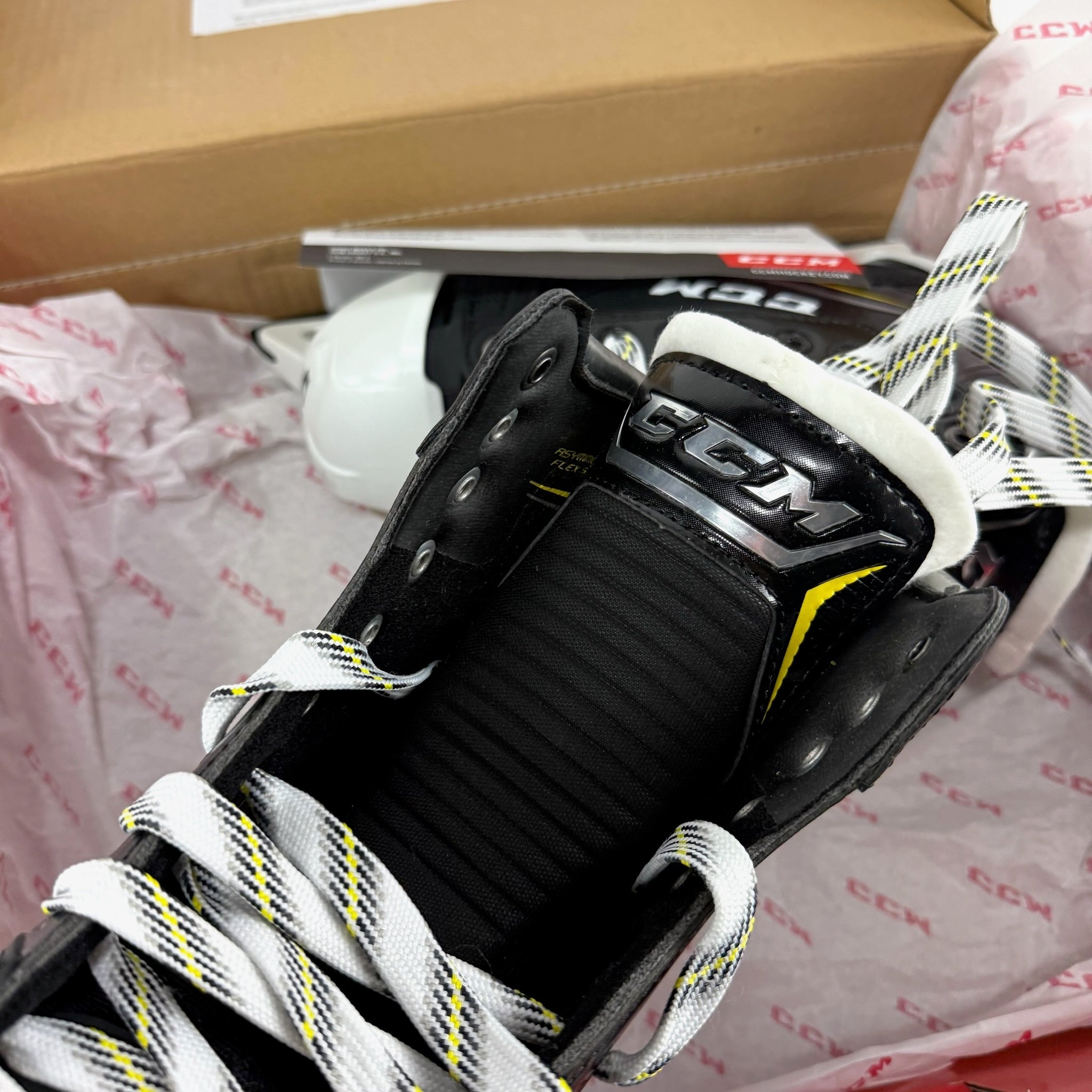 New CCM Tacks 9080 Goalie Skates | 7.5 D - Top Flight Hockey