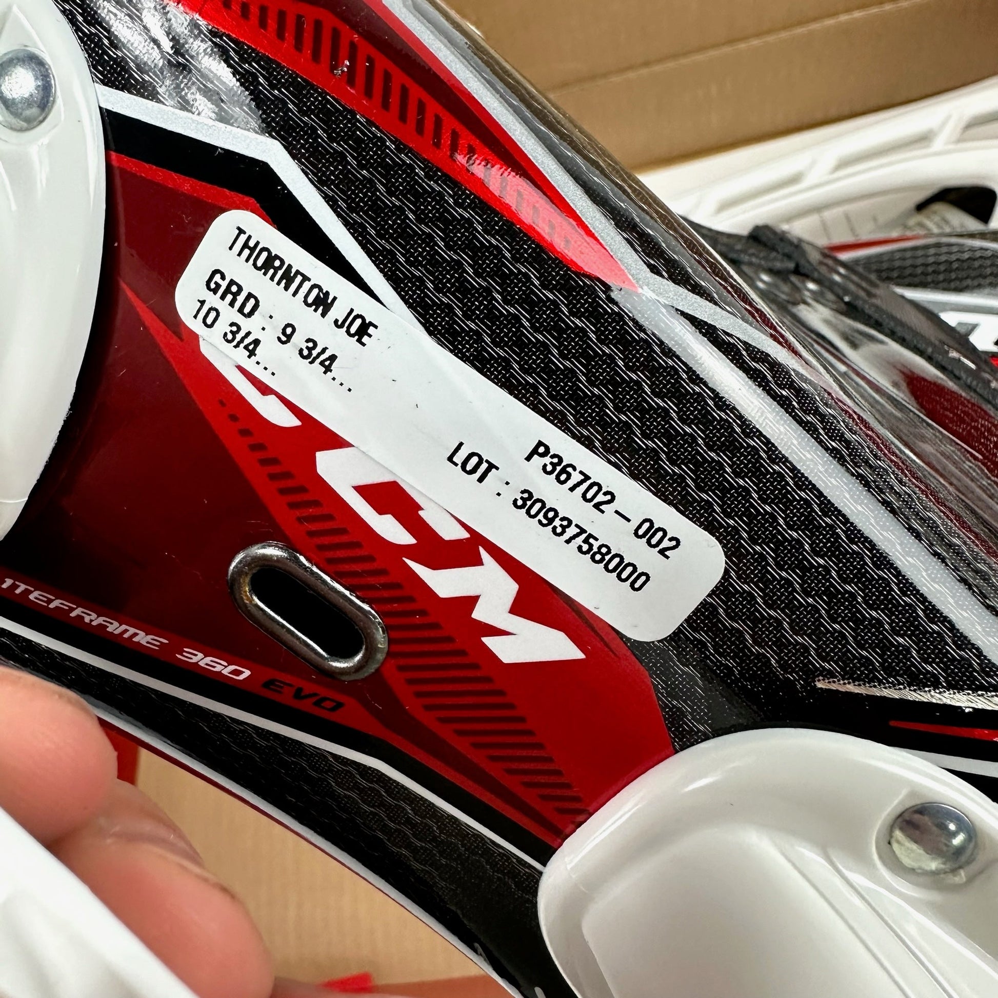 New CCM Jetspeed FT2 Skates | Size 9 3/4 D | M309 - Top Flight Hockey
