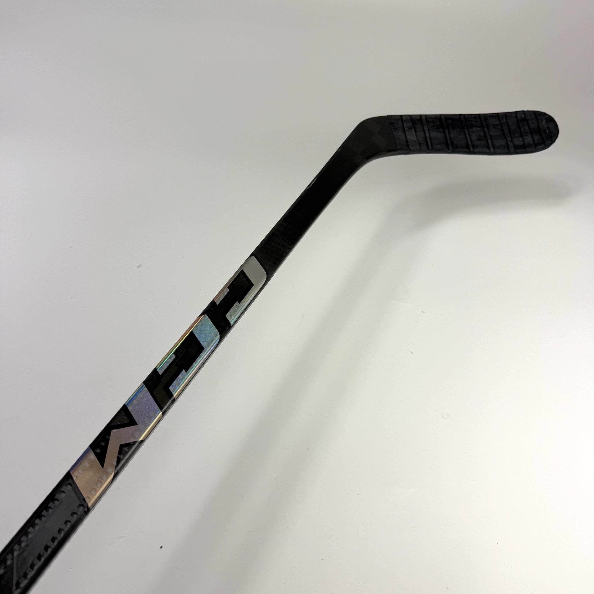 Used Right CCM Tacks XF Pro | 85 Flex Mackinnon Pro Curve Grip | F308 - Top Flight Hockey