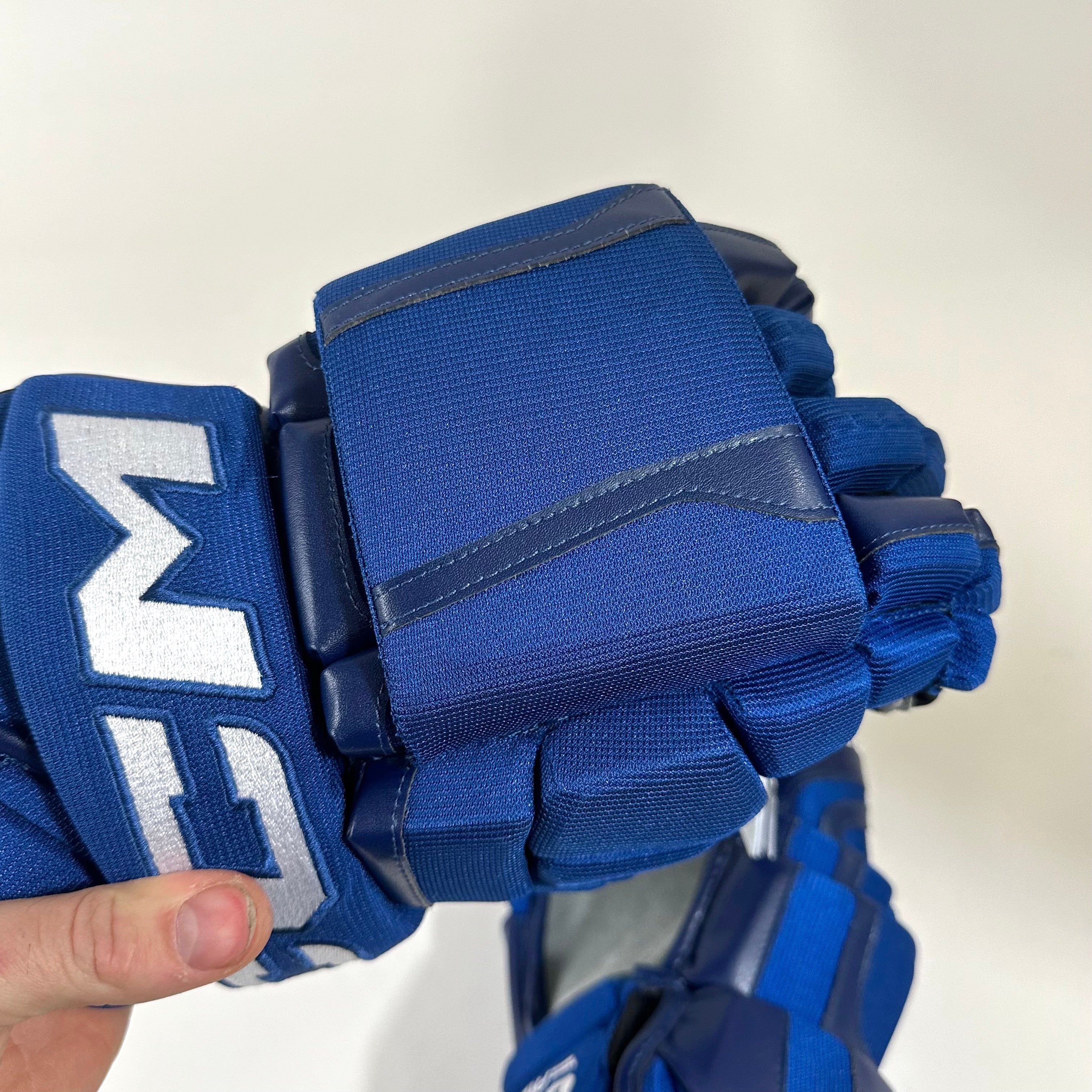 Brand New CCM HGCLPR Gloves 14" Highmore Vancouver Canucks