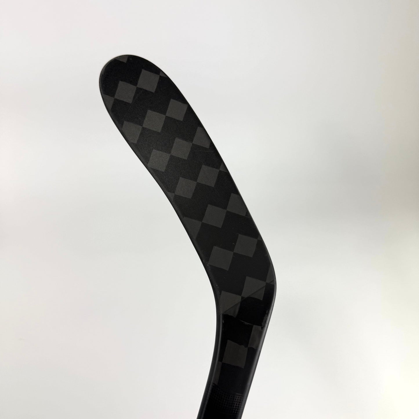 New Left CCM Ribcor Trigger 8 Pro | 90 Flex P28 Curve Grip | R268
