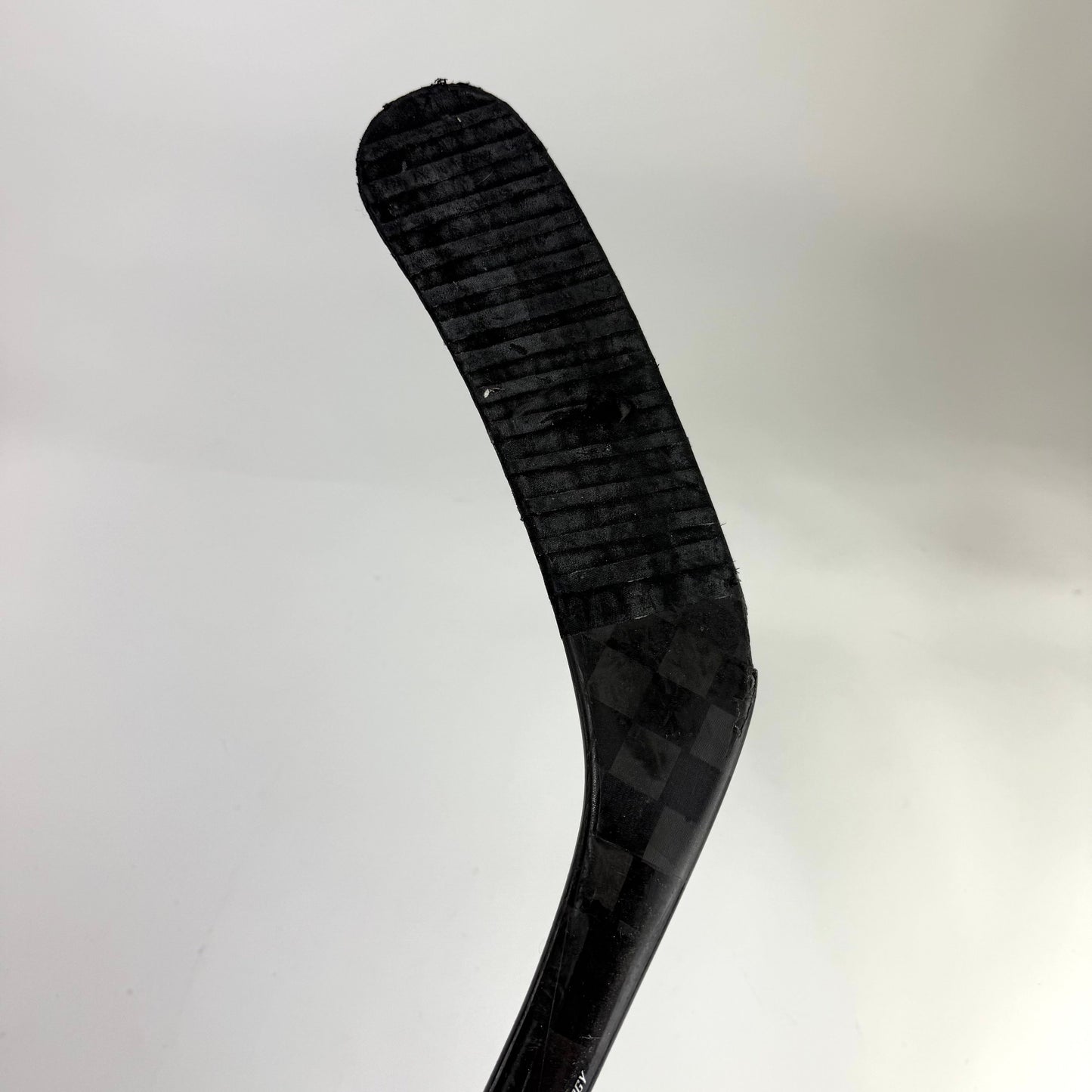 Used Left Silver Bauer Vapor Hyperlite | 77 Flex P92M Curve Grip | E757