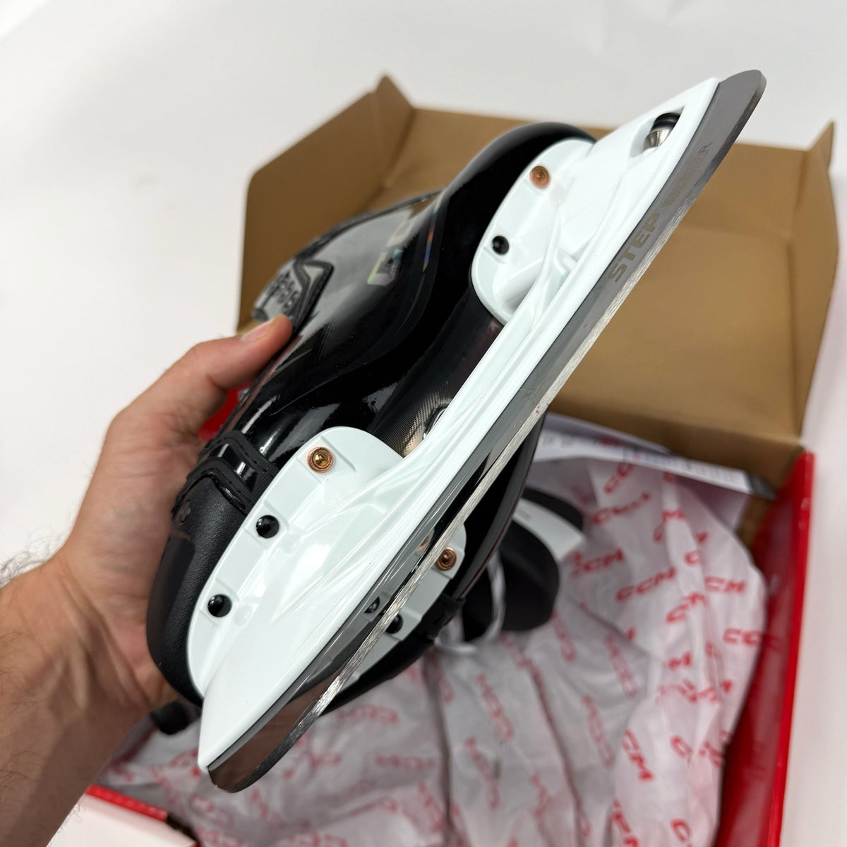 New CCM Jetspeed FT8 Pro Skates | Size 4 R - Top Flight Hockey