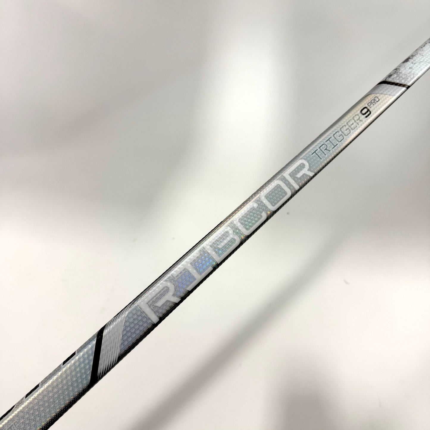 Used Right White CCM Trigger 9 Pro | 80 Flex P92M Curve Grip | AB956