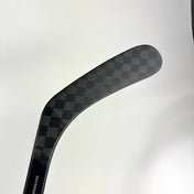 New Right CCM Ribcore Trigger 8 Pro | 80 Flex P90 Curve Grip | Nazar L231