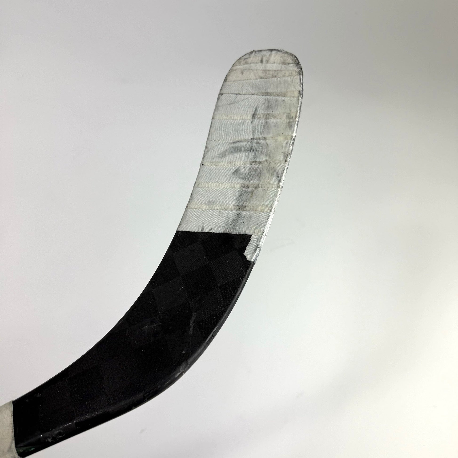 Used Left Blue Bauer Nexus Tracer | 65 Flex P88 Curve Grip | J563 - Top Flight Hockey