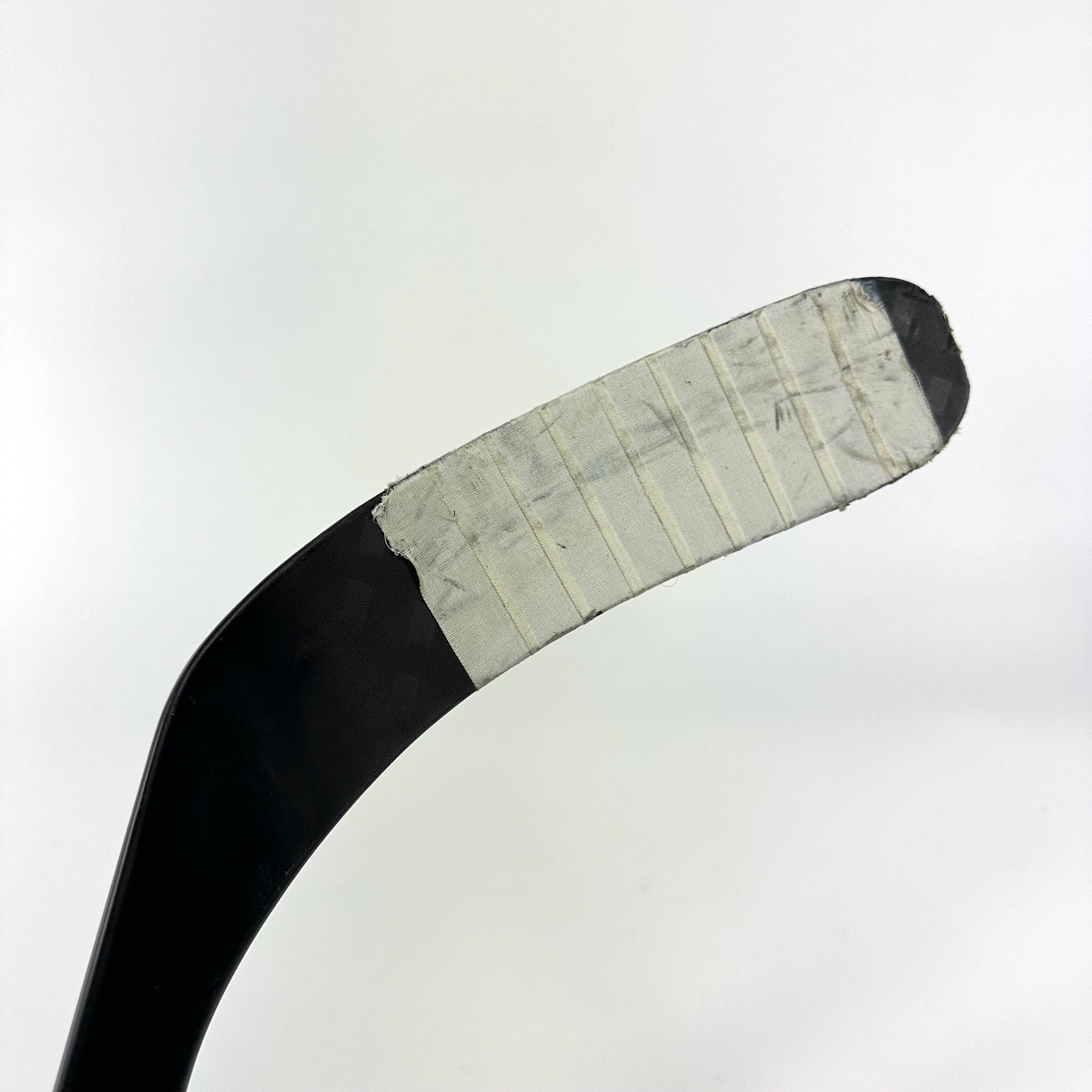 Used Right CCM Ribcore Trigger 6 Pro | 95 Flex P88 Like Curve Grip | Raddysh | K161