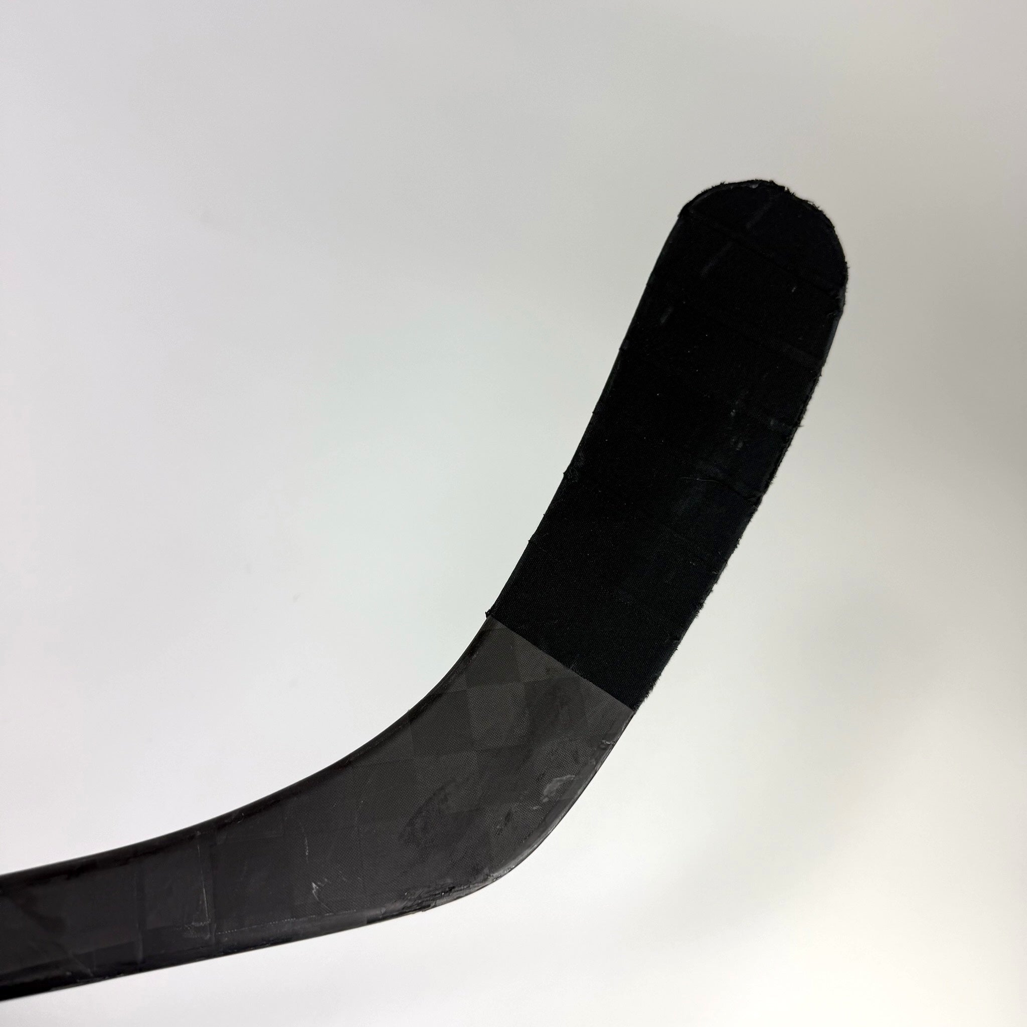 Used Left Red Bauer Flylite | 77 Flex P92 Curve Grip | J569