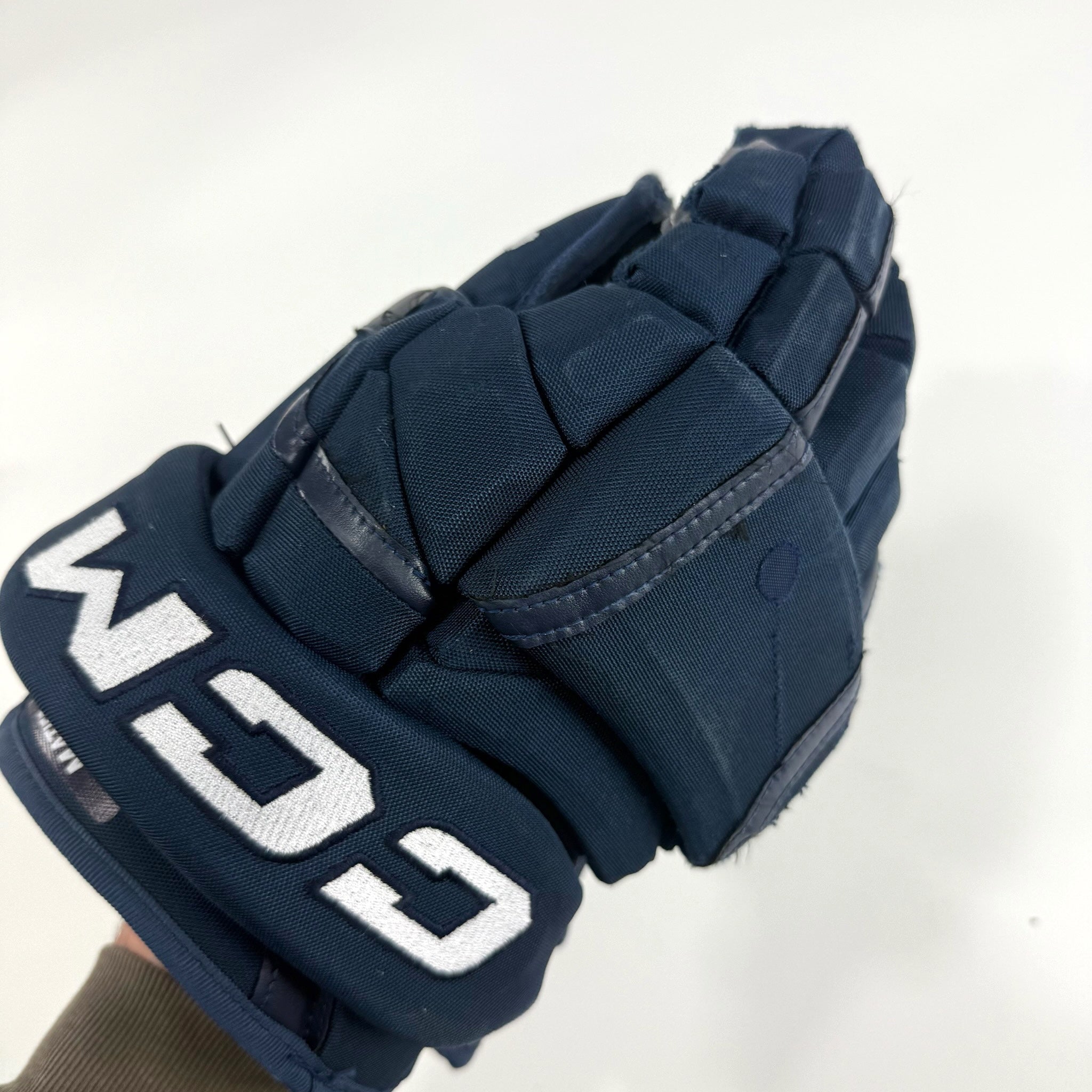 Used Navy CCM HG12 Gloves | 14" | D368