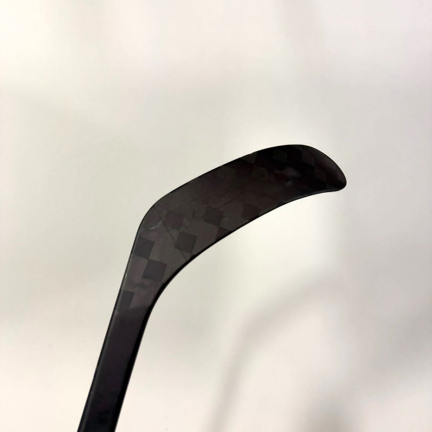 Used Left Black CCM Jetspeed FT8 Pro | 75 Flex P28M Curve Grip | AB994 - Top Flight Hockey