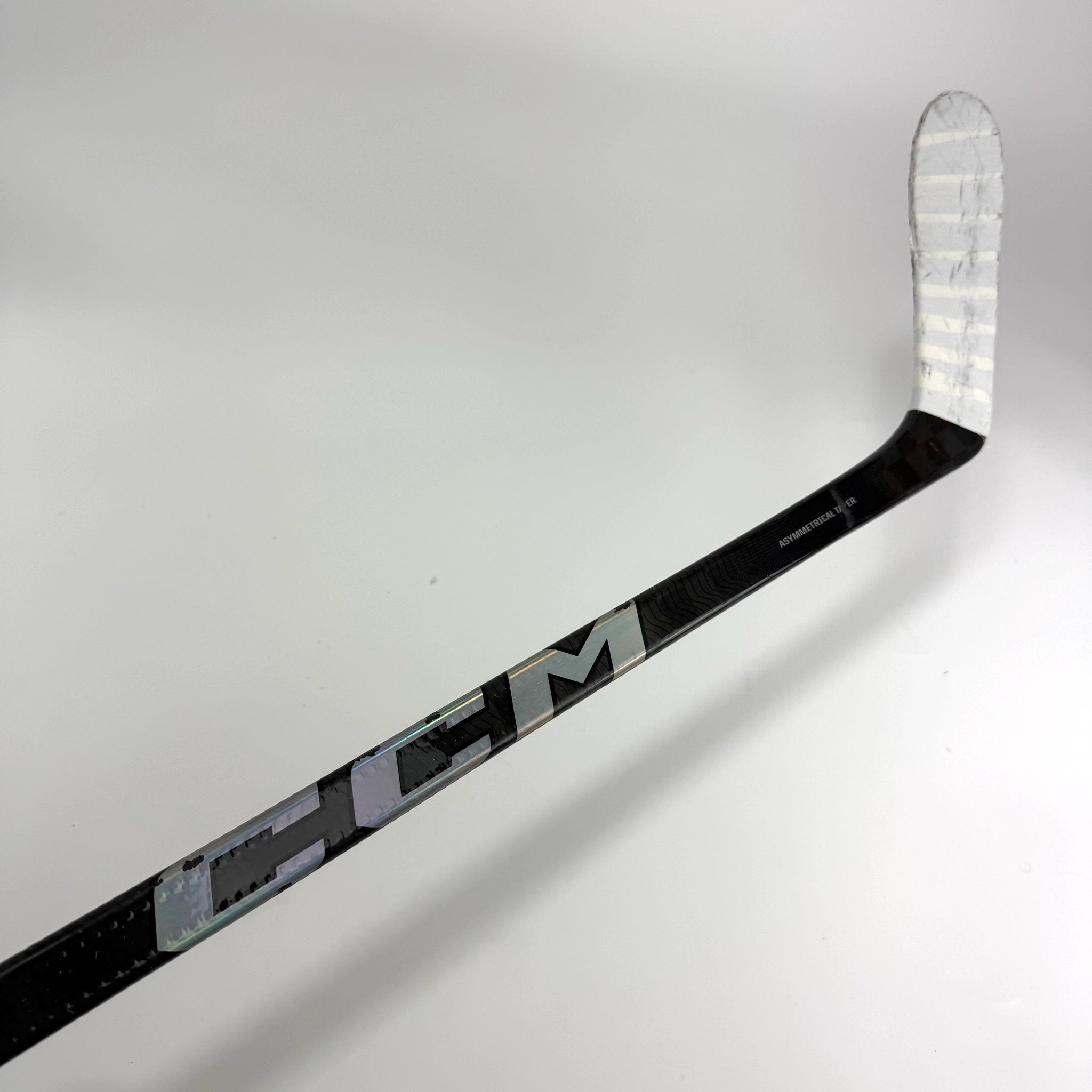 Used Left CCM Ribcor Trigger 8 Pro | 85 Flex P28 Curve Grip | F356 - Top Flight Hockey