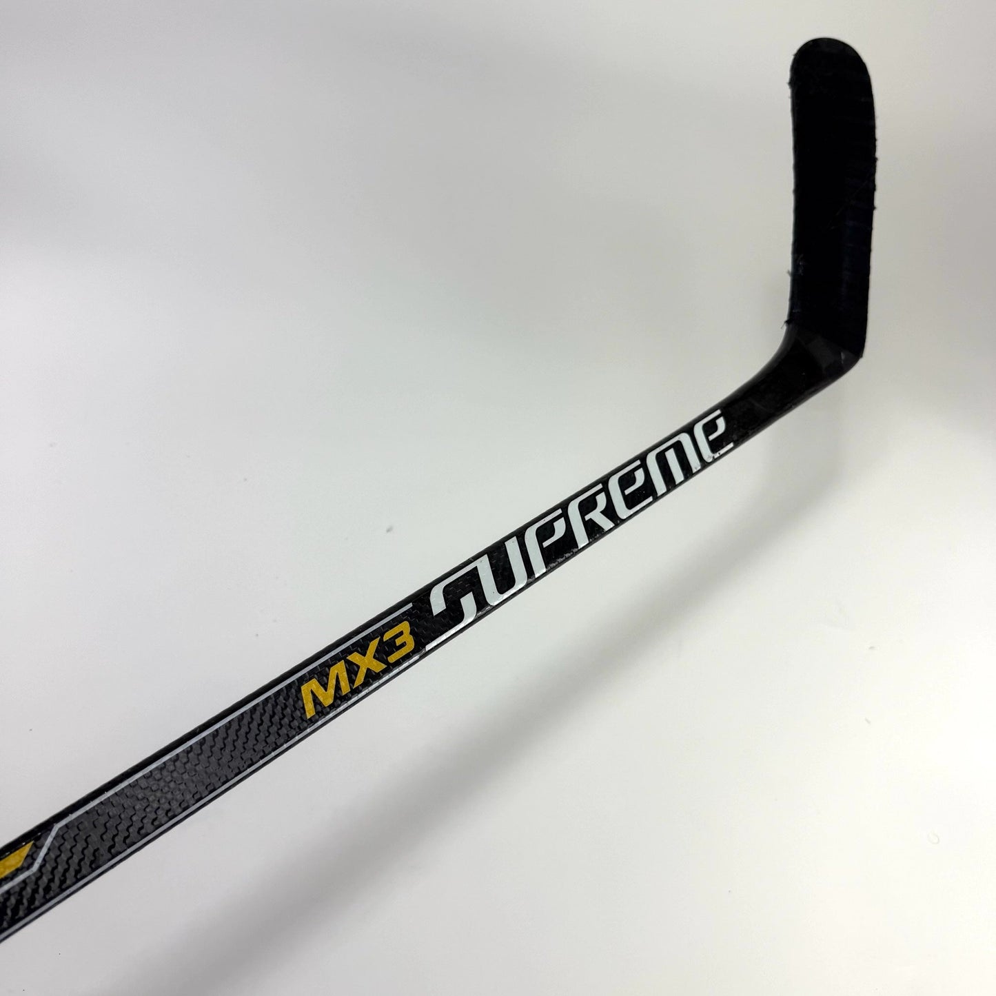 Used Left Bauer Supreme Total One MX3 | 102 Flex Heel Curve Grip | F366