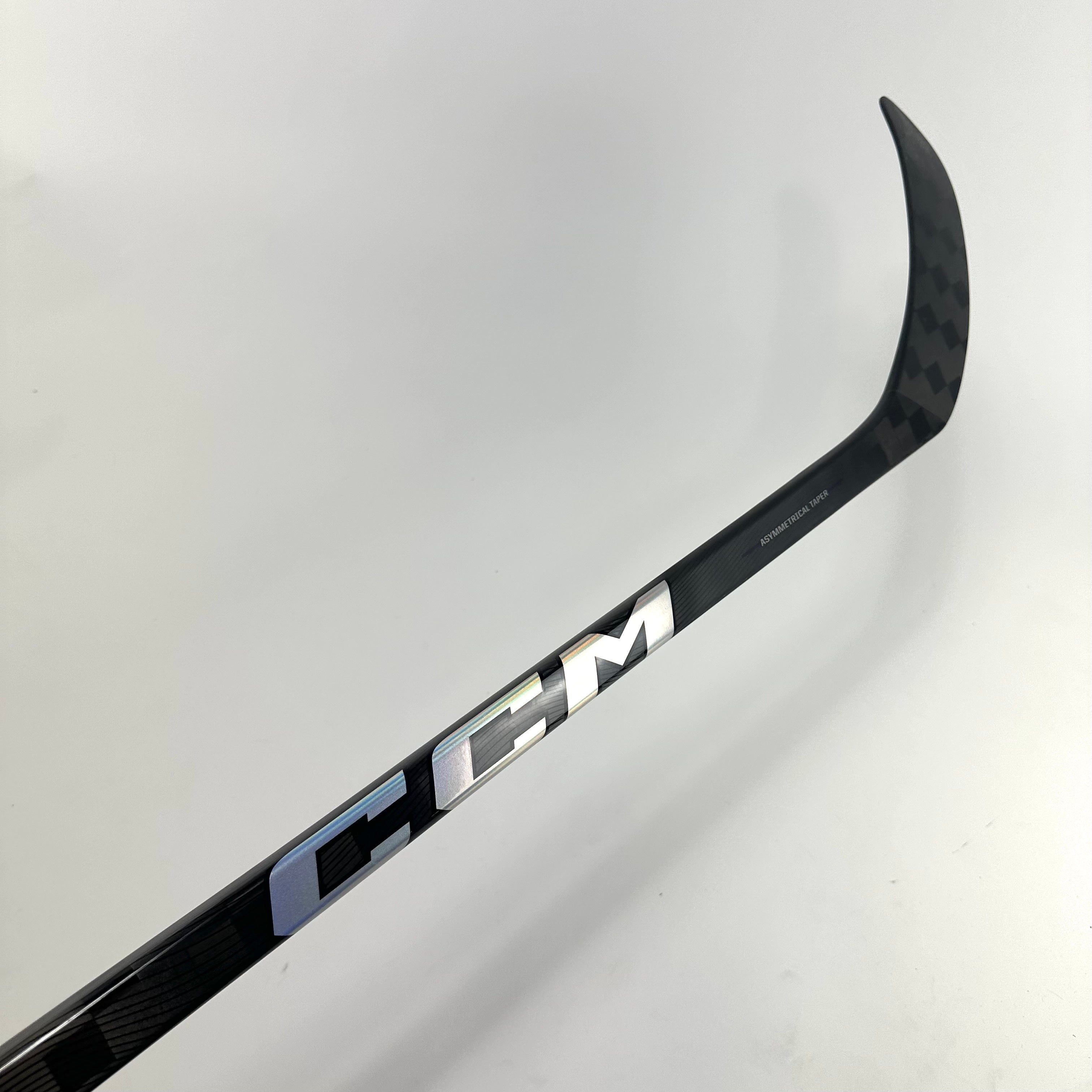 New Right CCM Ribcor Trigger 7 Pro | 85 Flex Mackinnon Pro Curve Grip | Leddy | M460