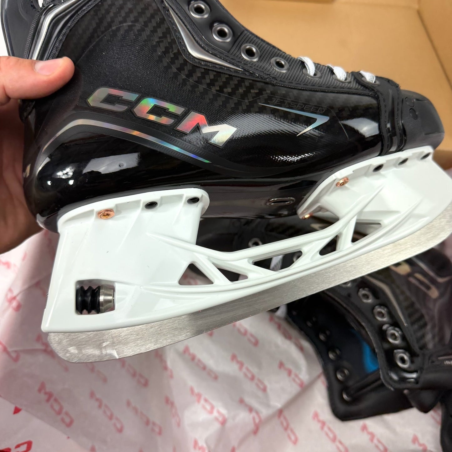 Brand New Total Custom CCM Jetspeed FT8 Pro Skates - Size 5.5 - Regular